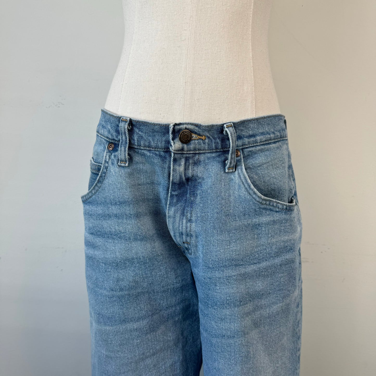 Wrangler Low Rise Baggy Jeans
