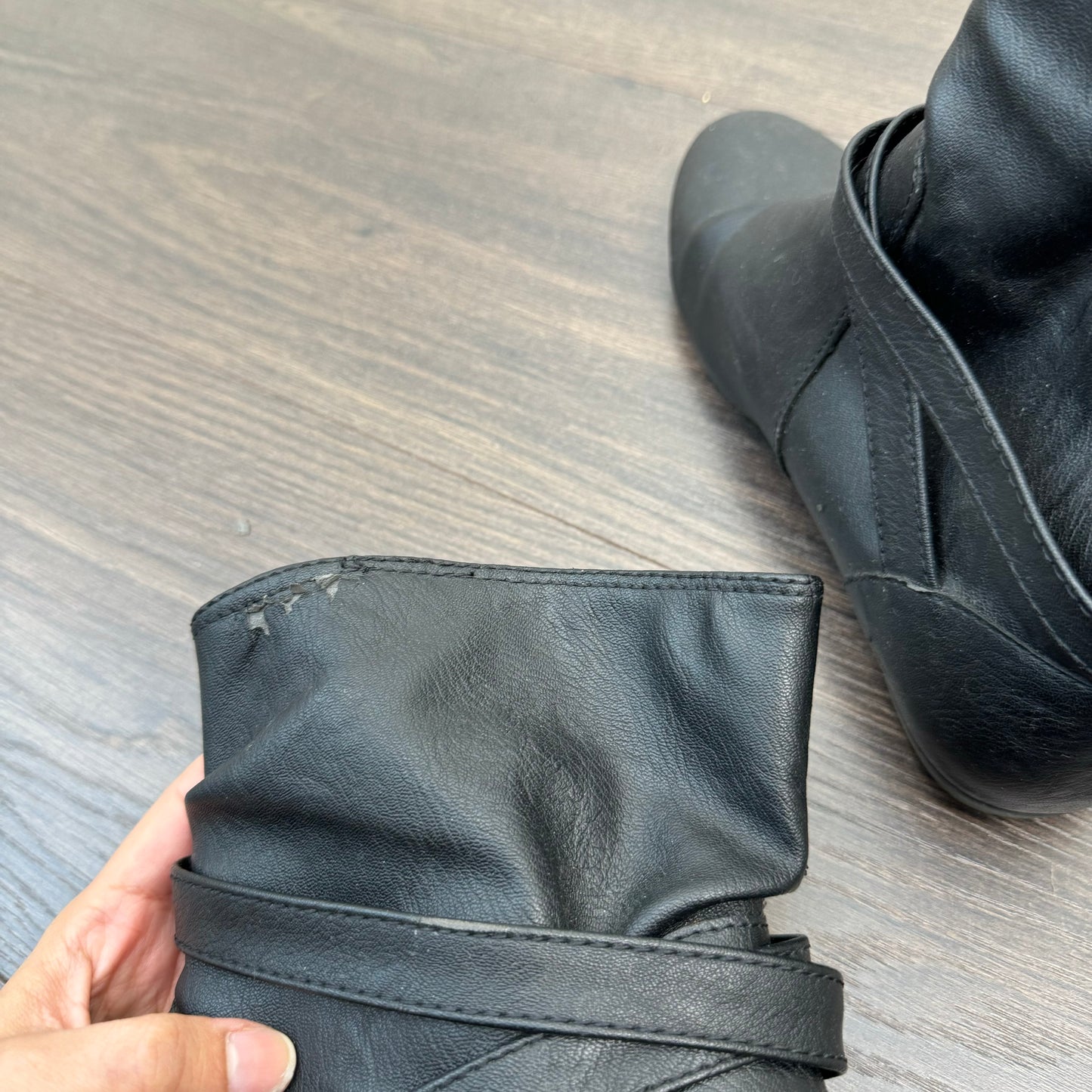 AE Black Leather Biker Boots (US7)