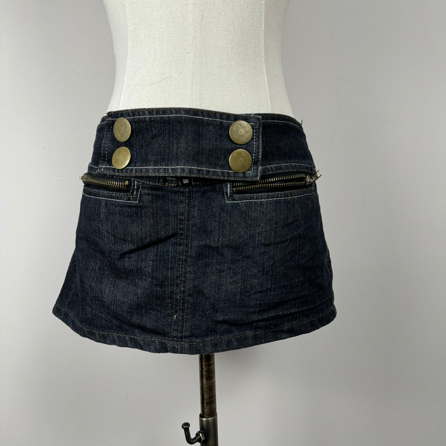 Vintage Y2K Dark Wash Denim Mini Skirt