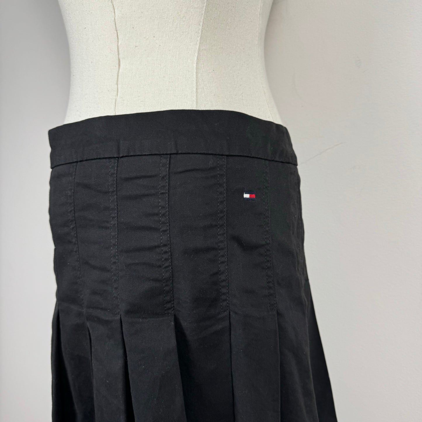 Vintage Tommy Black Pleated Midi Skirt