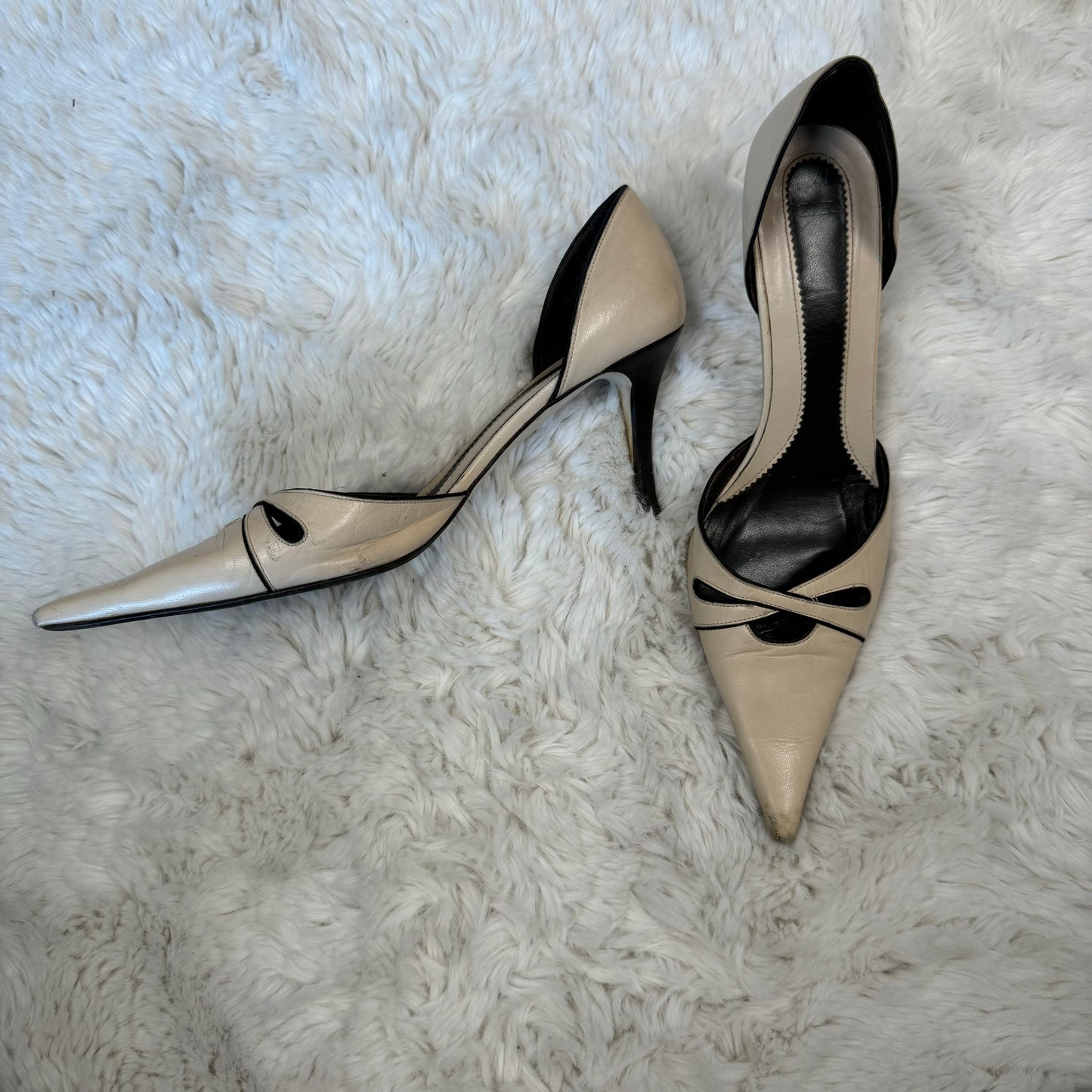 Pointed Toe Kitten Heels (US 9/9.5)