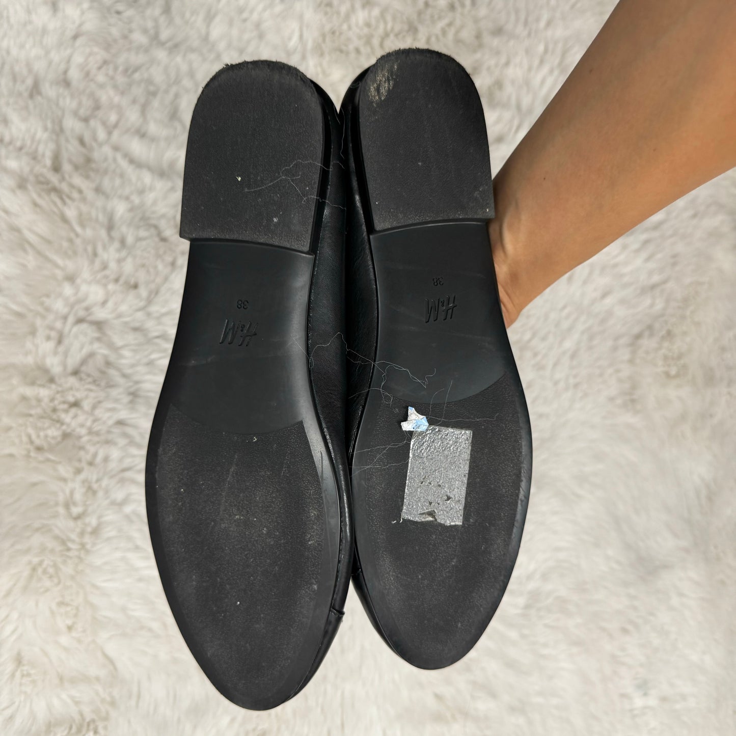 Black Ballet Flats with Bow (US7)