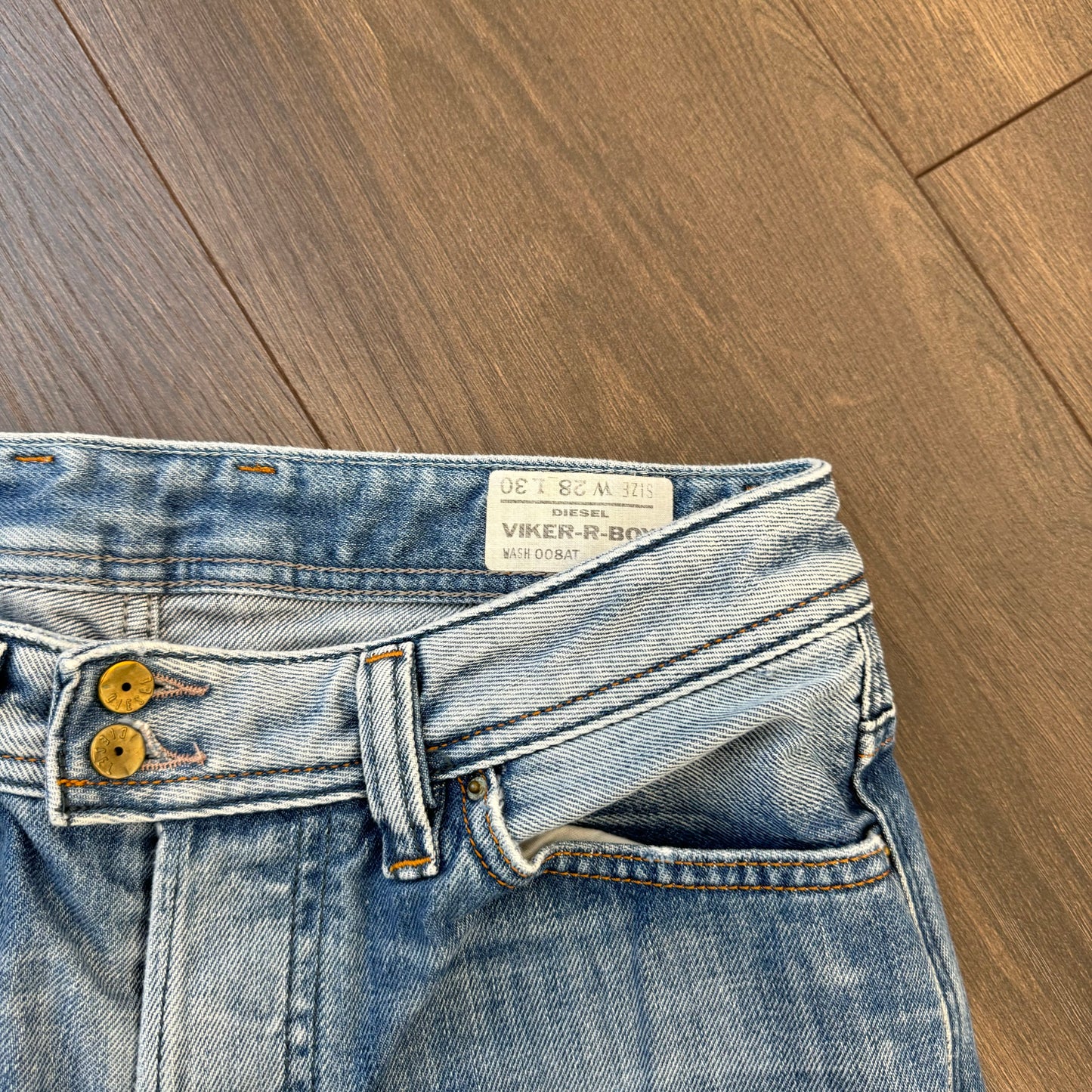 Diesel Slim Straight Viker-R Jeans