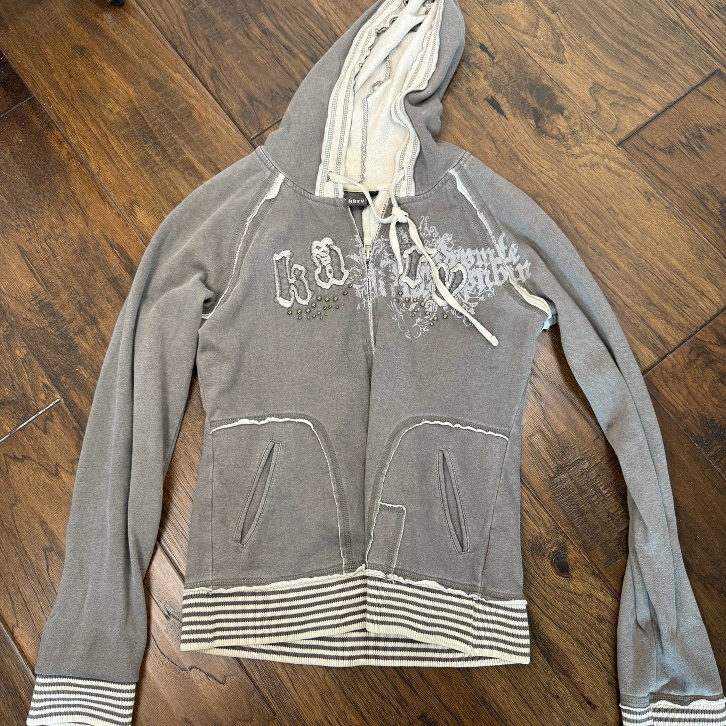 Y2K Grunge Zip Up Sweater