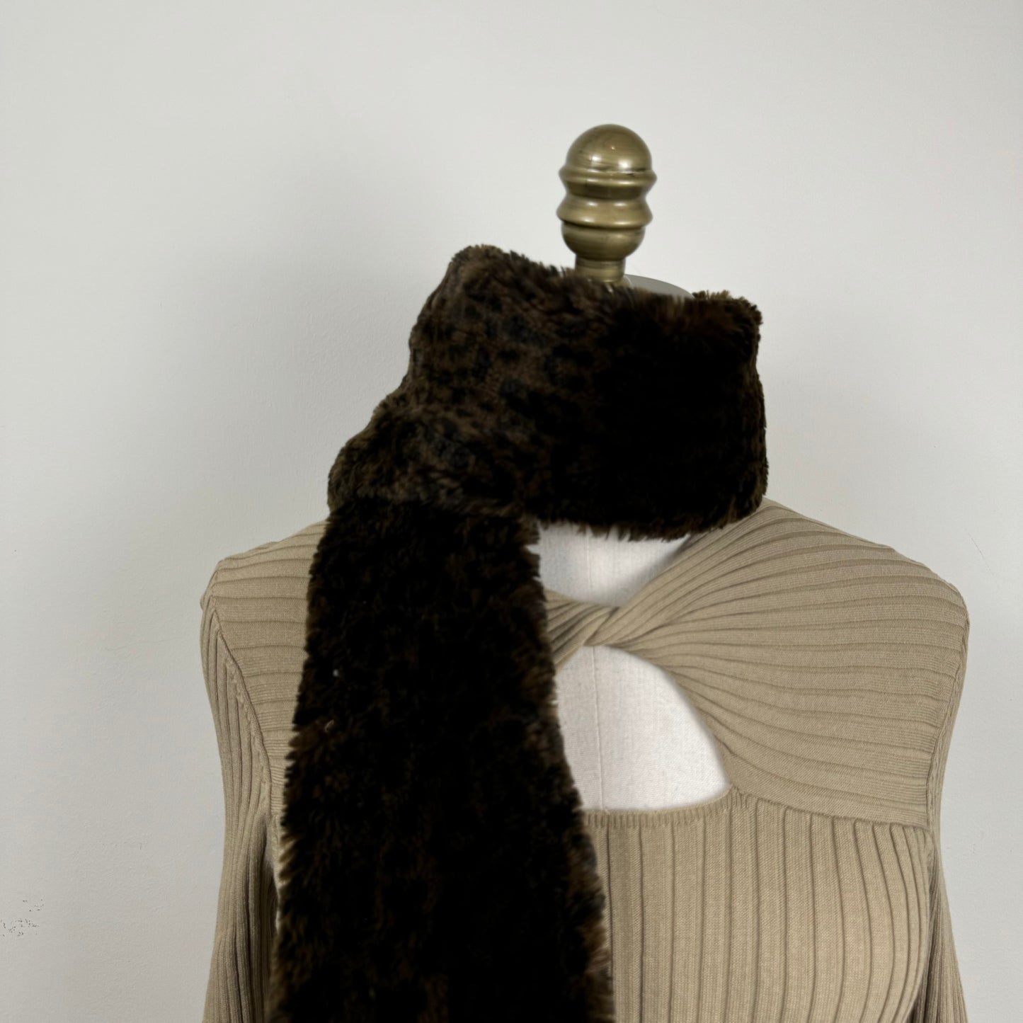 Faux Fur Leopard Print Scarf