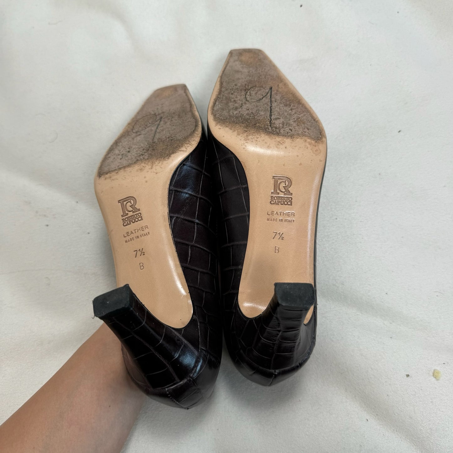 Vintage Pointed Toe Kitten Heels