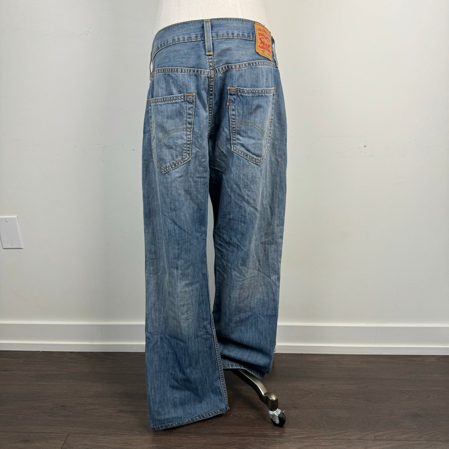 Levi's 527 Low Rise Straight Cut Jeans