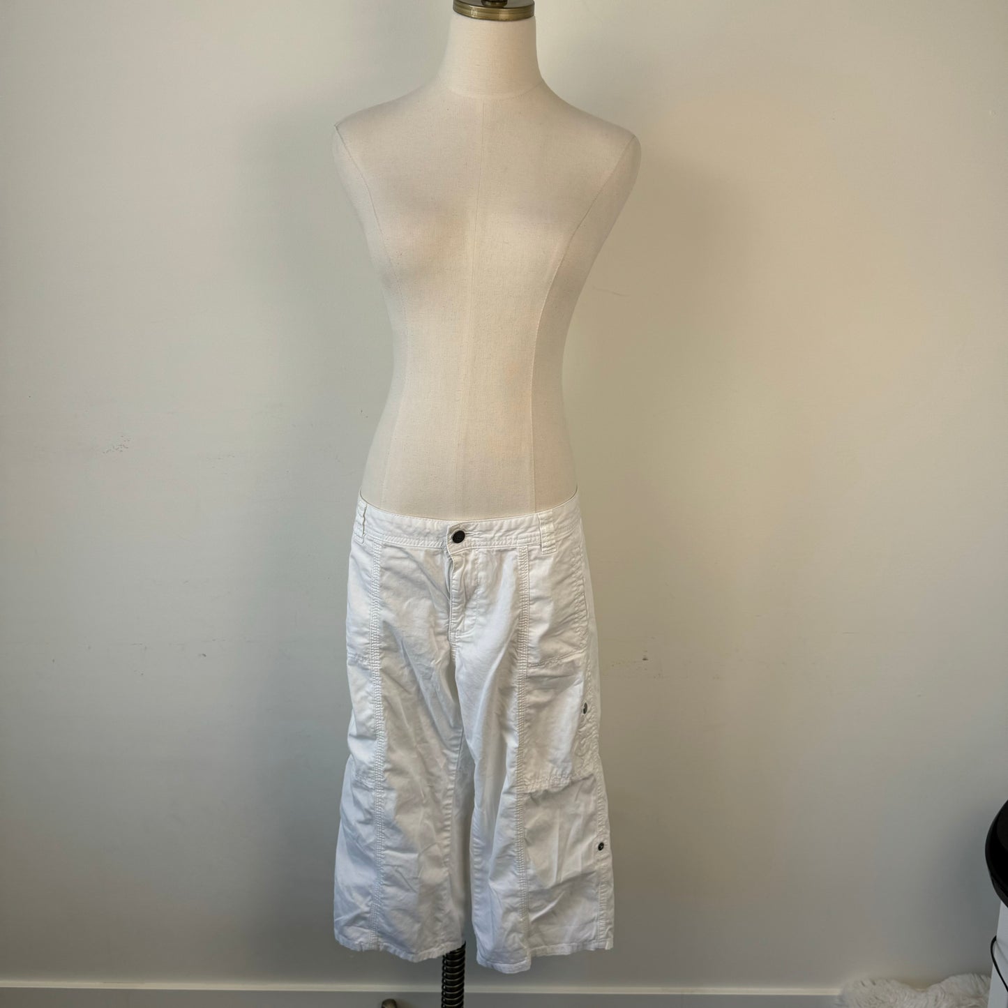 White Low Rise Cargo Capris