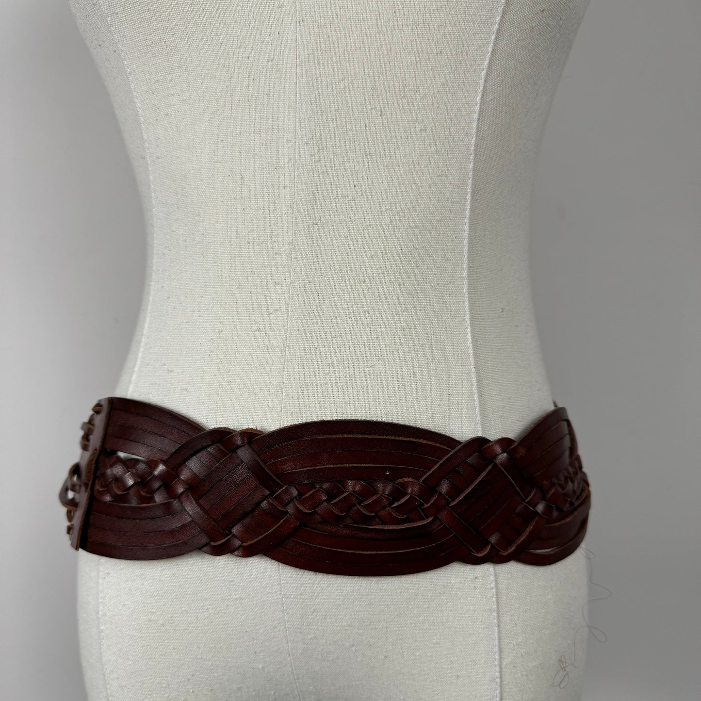 Vintage Chunky Brown Leather Belt