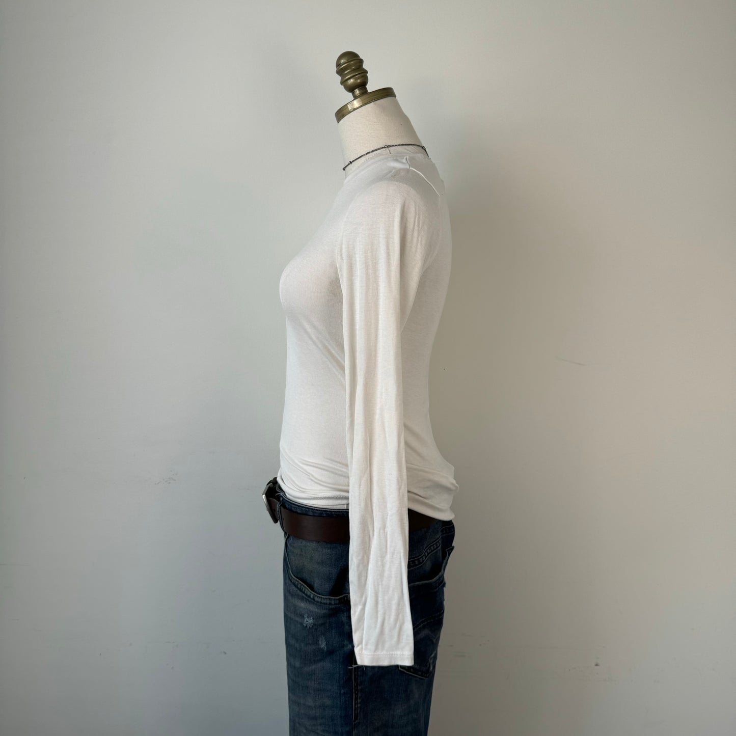 White Fitted Long Sleeve Top