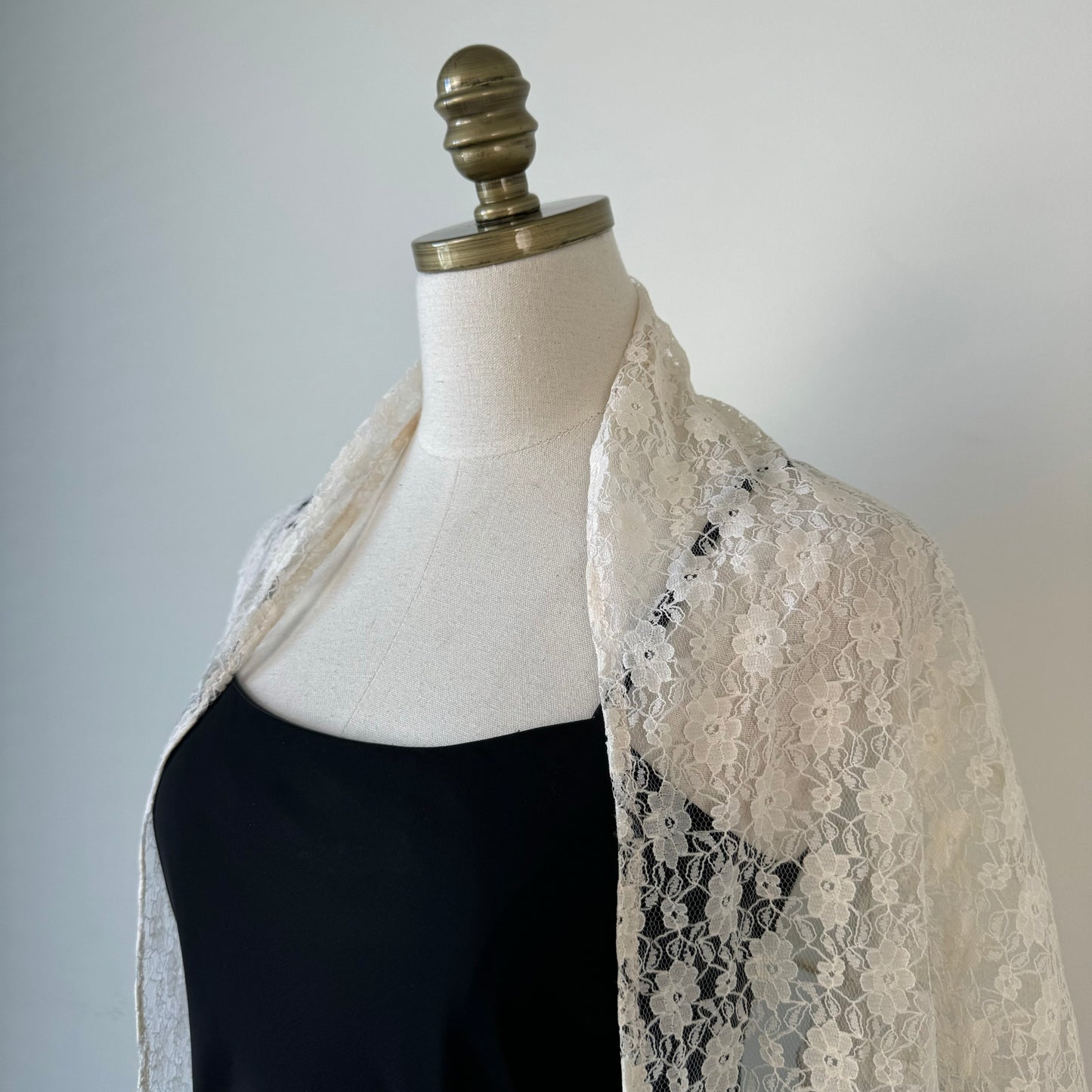 Cream Lace Scarf
