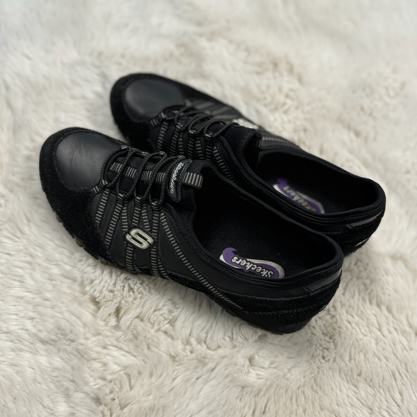 Sketchers Black Skinny Sneakers (US 7.5-8)