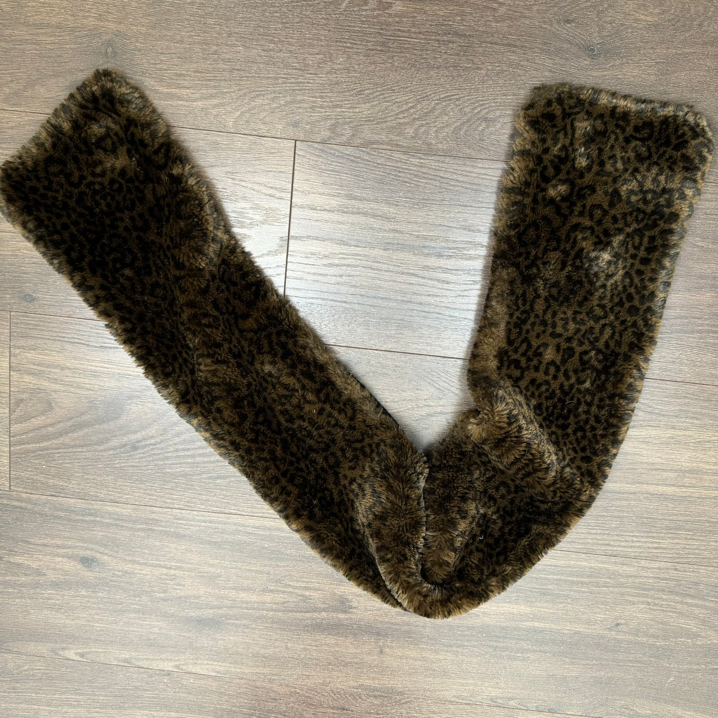 Faux Fur Leopard Print Scarf