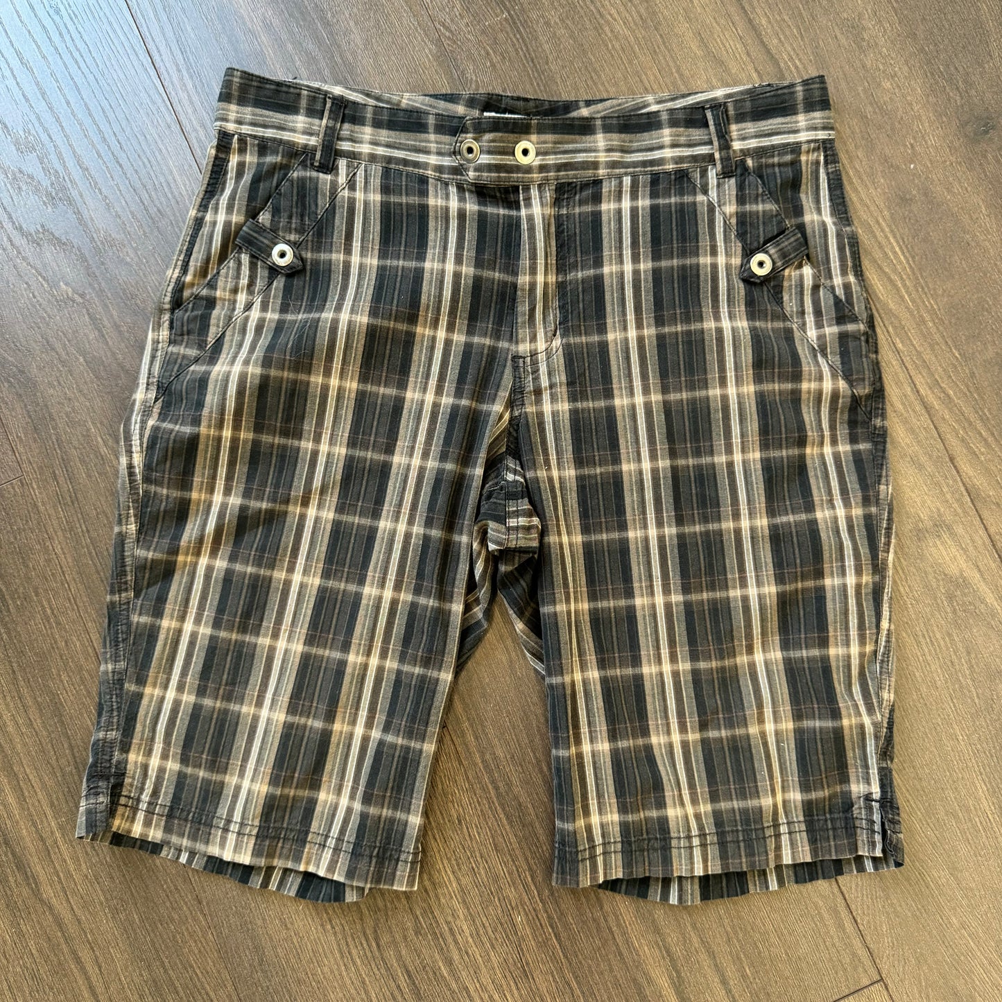 Columbia Brown Plaid Bermuda Shorts