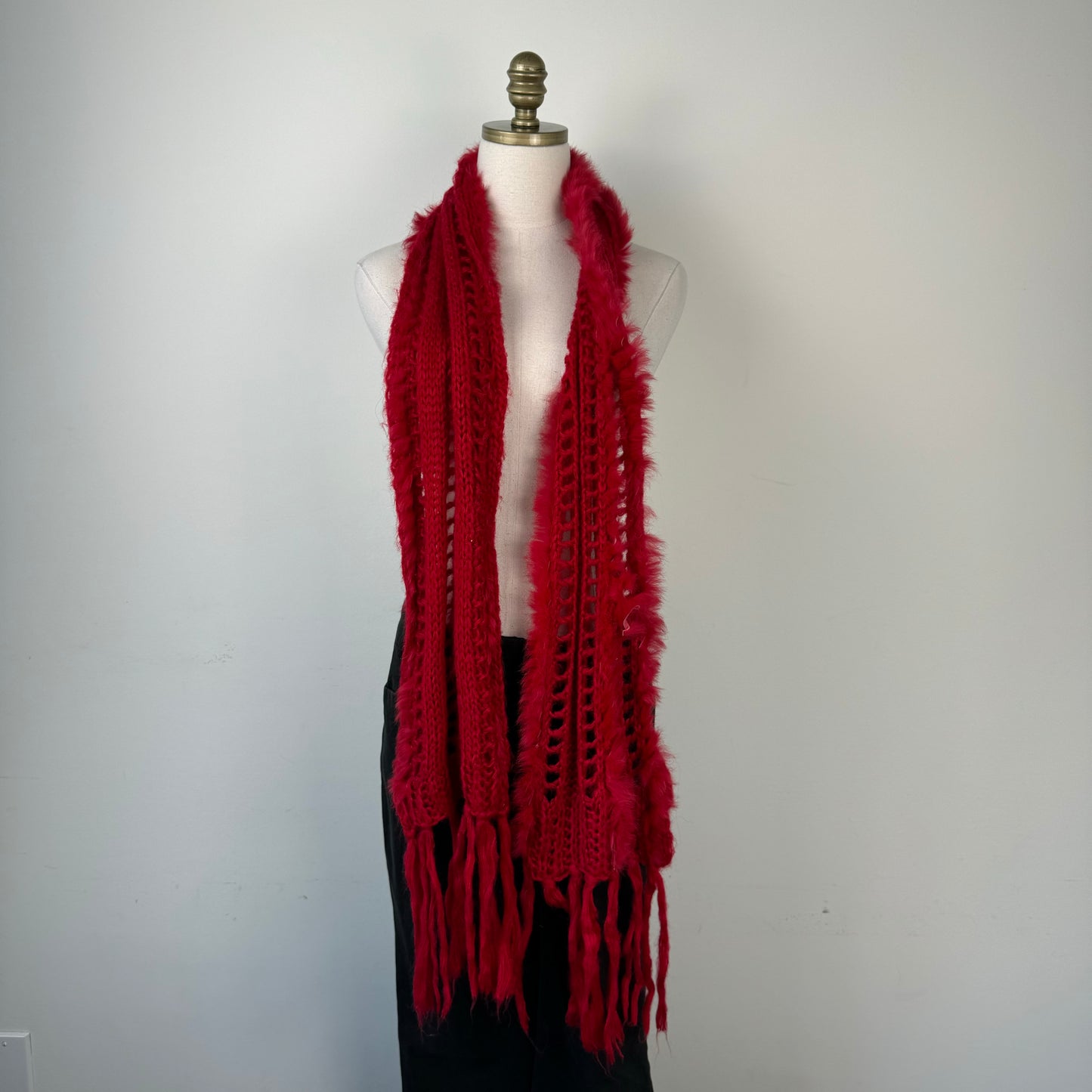 Red Cable Knit Fur Trim Scarf