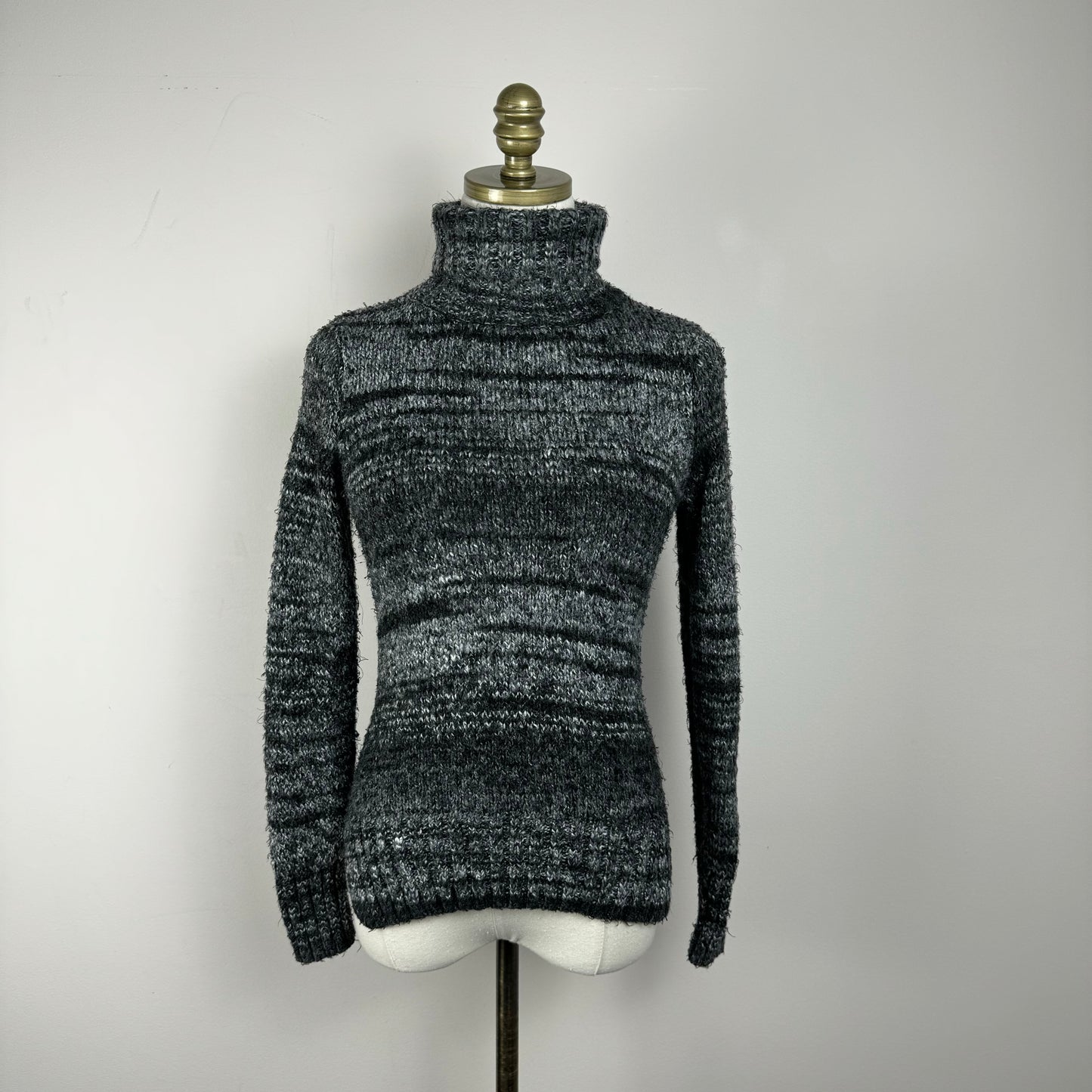 Vintage Gradient Knit Turtleneck Sweater