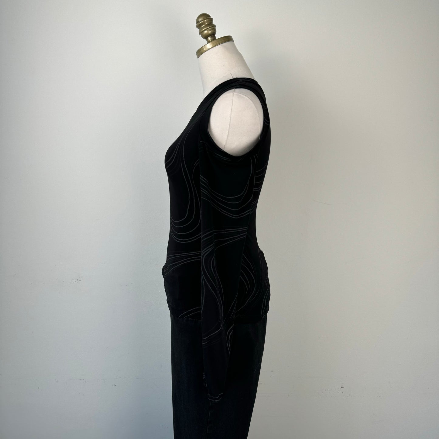 90s Cut Out Off Shoulder Long Sleeve Top