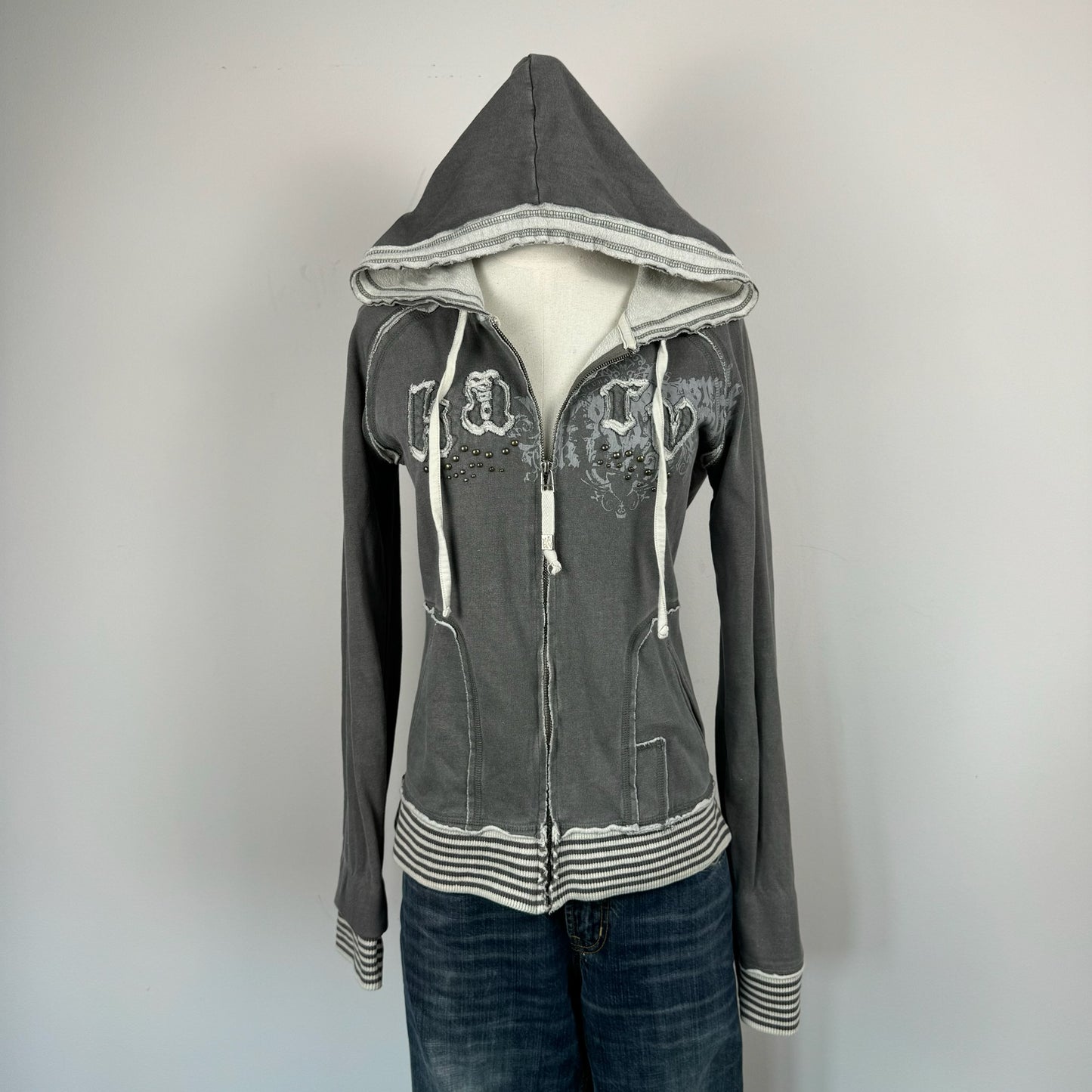 Y2K Grunge Zip Up Sweater