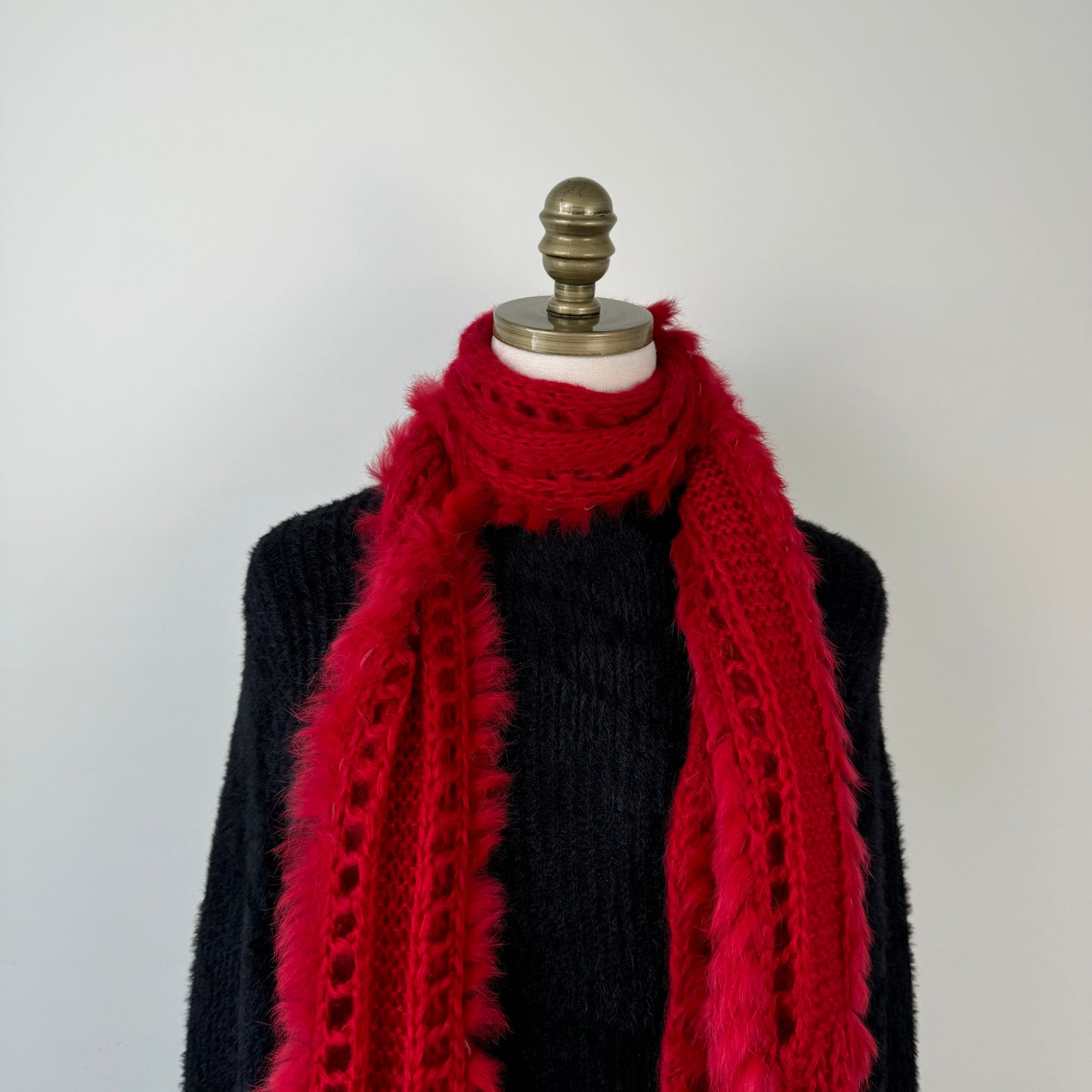 Red Cable Knit Fur Trim Scarf