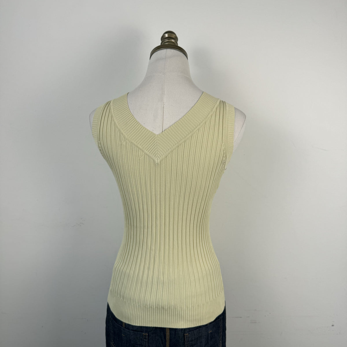 Cream Ribbed Fitted Knit Top with Gemstone Neckline Detail – view 4