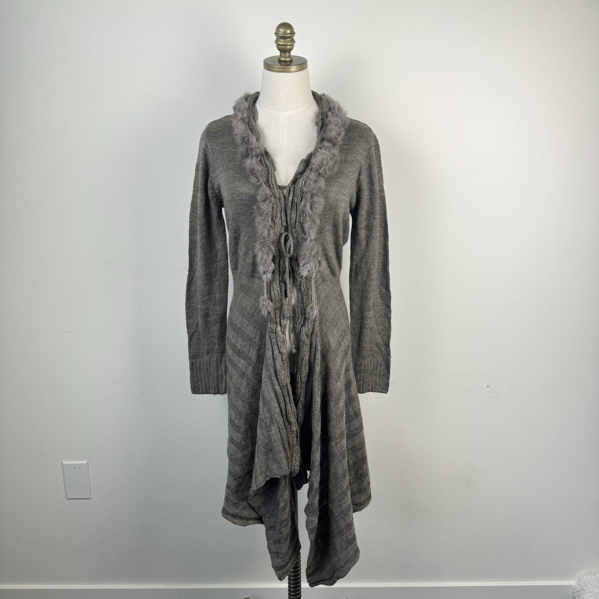 Vintage Grey Rabbit Fur Trim Open Front Tie Up Cardigan – view 2