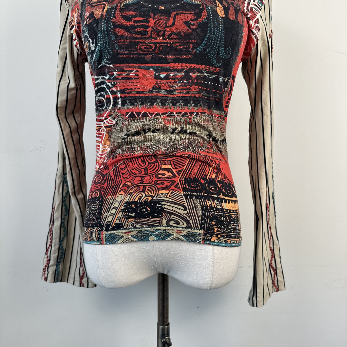 Vintage Save the Queen Graphic Print Boat Neck Bell Sleeve Top – view 2