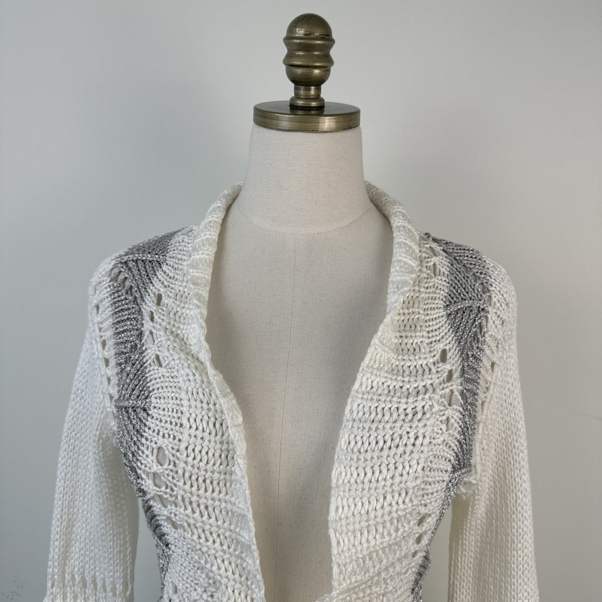Vintage White & Grey Open Front Crochet Tie-Up Cardigan – view 2
