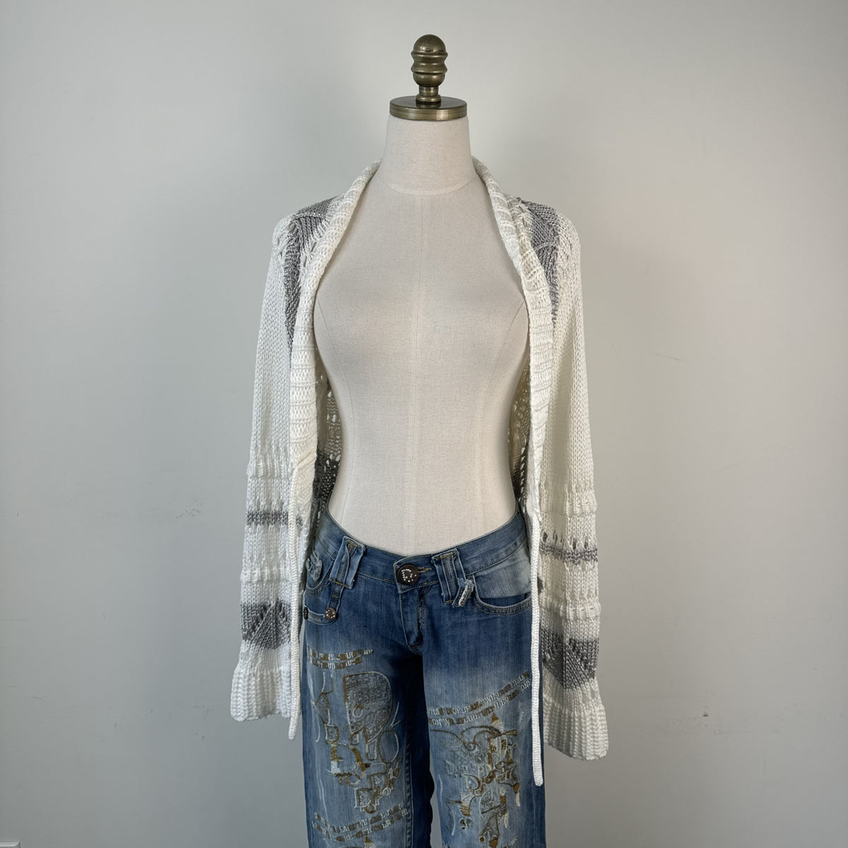 Vintage White & Grey Open Front Crochet Tie-Up Cardigan – view 5