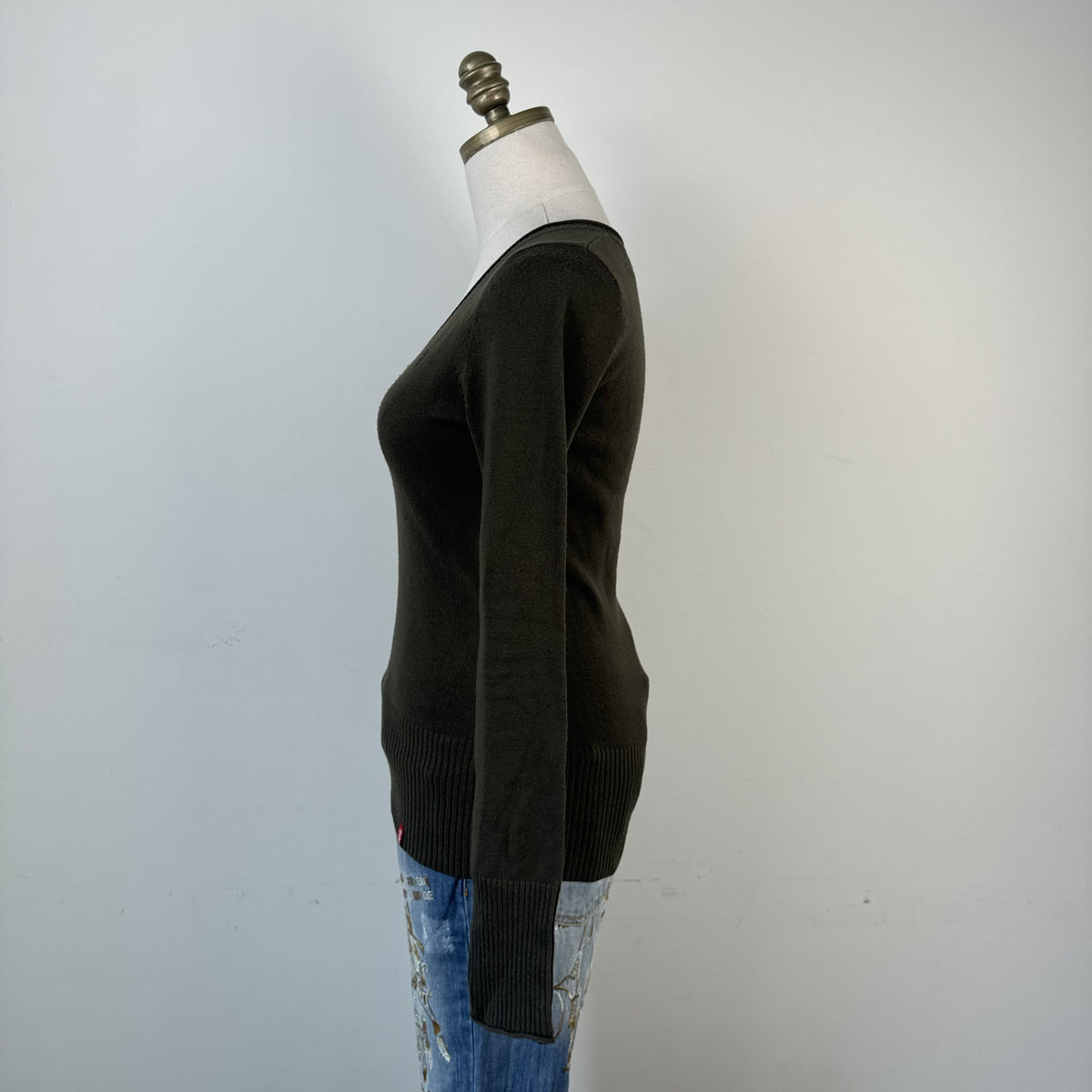 Y2K EDC by Esprit Olive Khaki Fitted Logo Knit Sweater – view 4