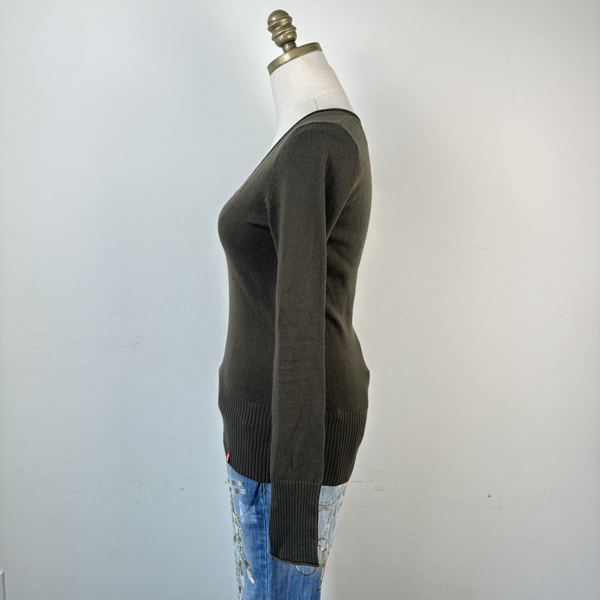 Y2K EDC by Esprit Olive Khaki Fitted Logo Knit Sweater – view 5