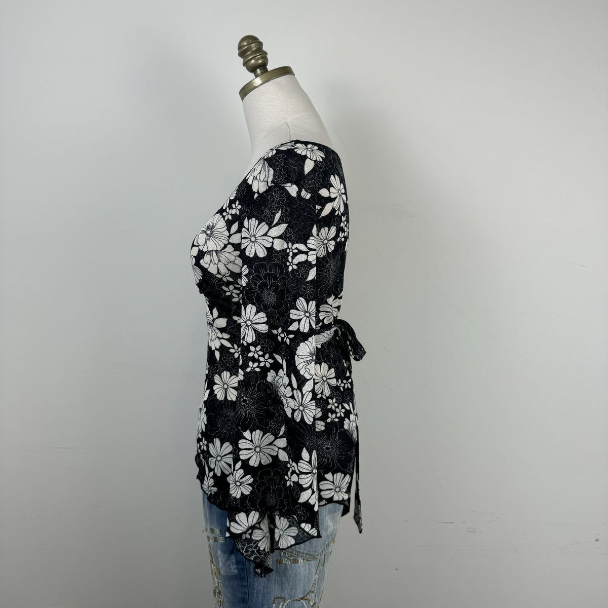 Vintage Yera Black Floral Mesh Babydoll Bell Sleeve Top – view 3