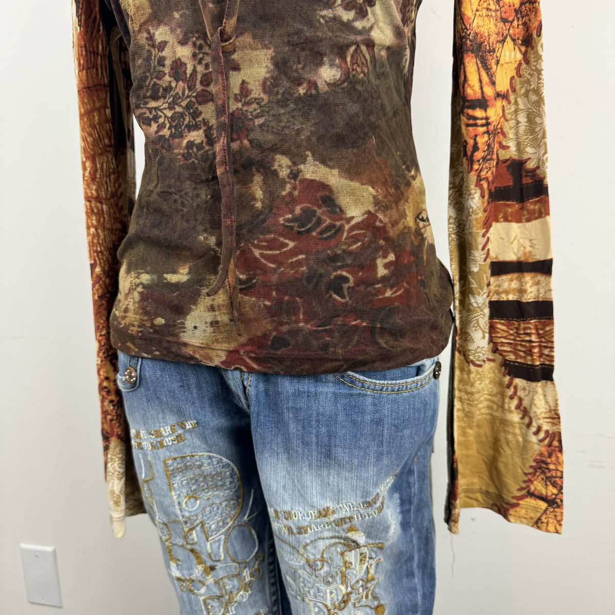 Vintage Luisa Cerano Graphic Print Mesh Bell Sleeve Top – view 3