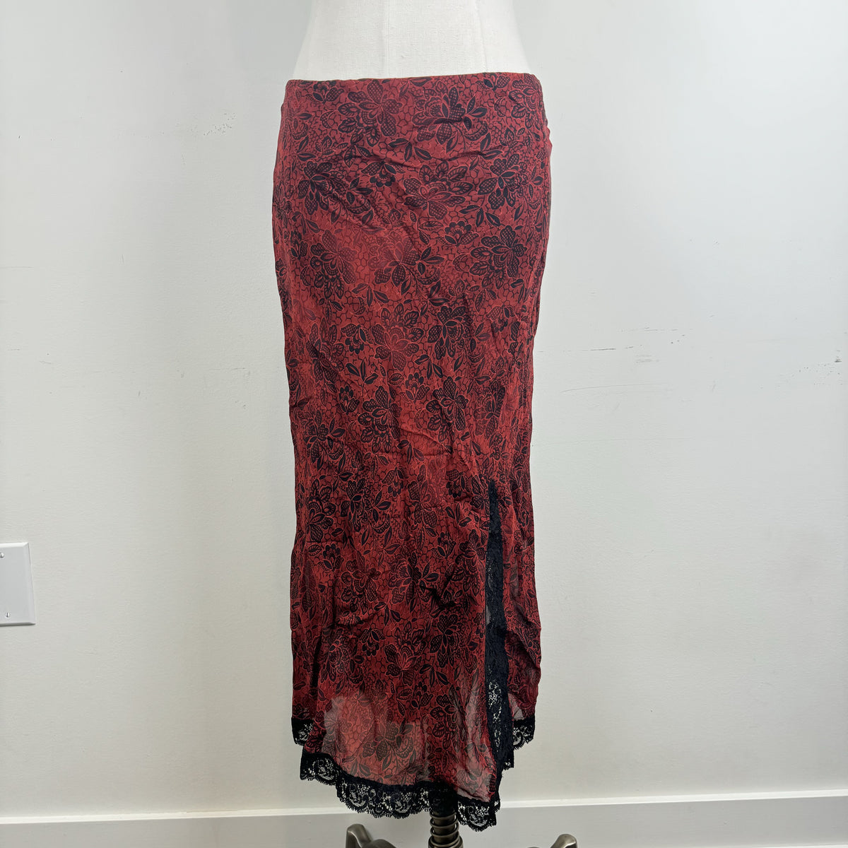 Y2K Red Floral Mesh Overlay Midi Skirt with Black Lace Trim