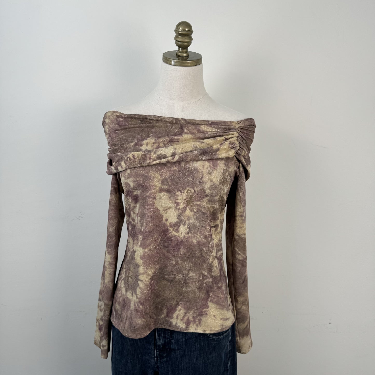 Artistic Print Off Shoulder Top – view 1
