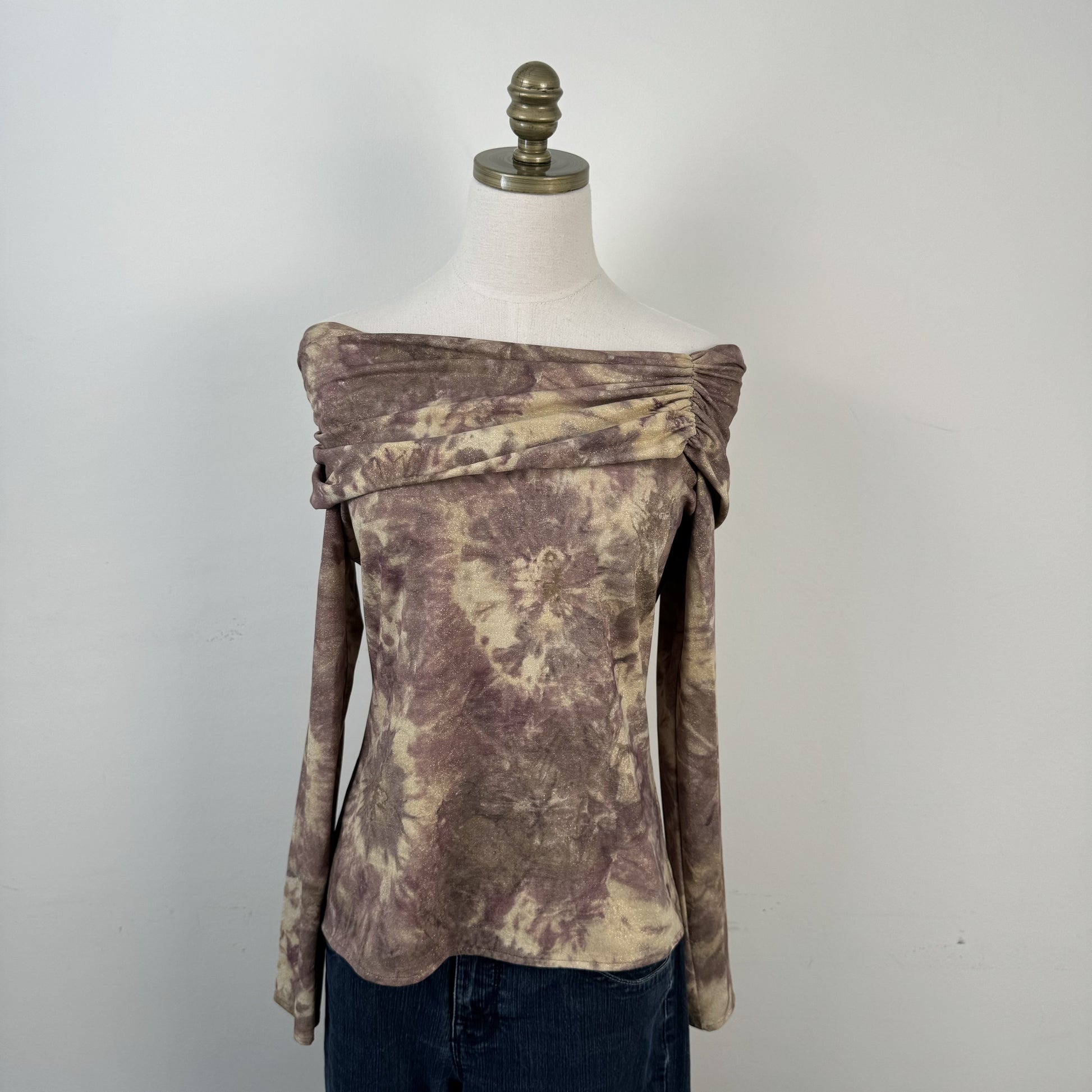 Artistic Print Off Shoulder Top – view 1
