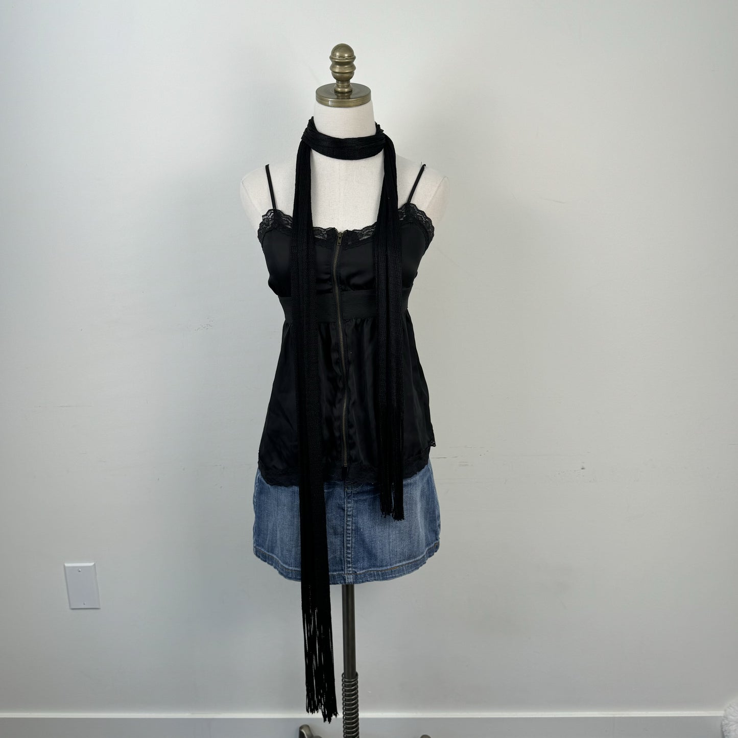 Black Fringe Open Knit Skinny Scarf – view 1