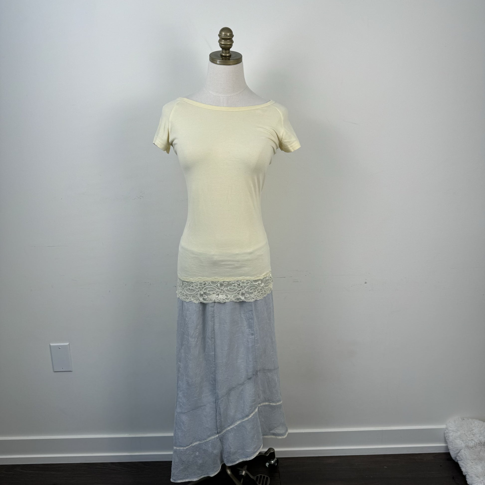 Pale Yellow Lace Boat Neck Top – view 3