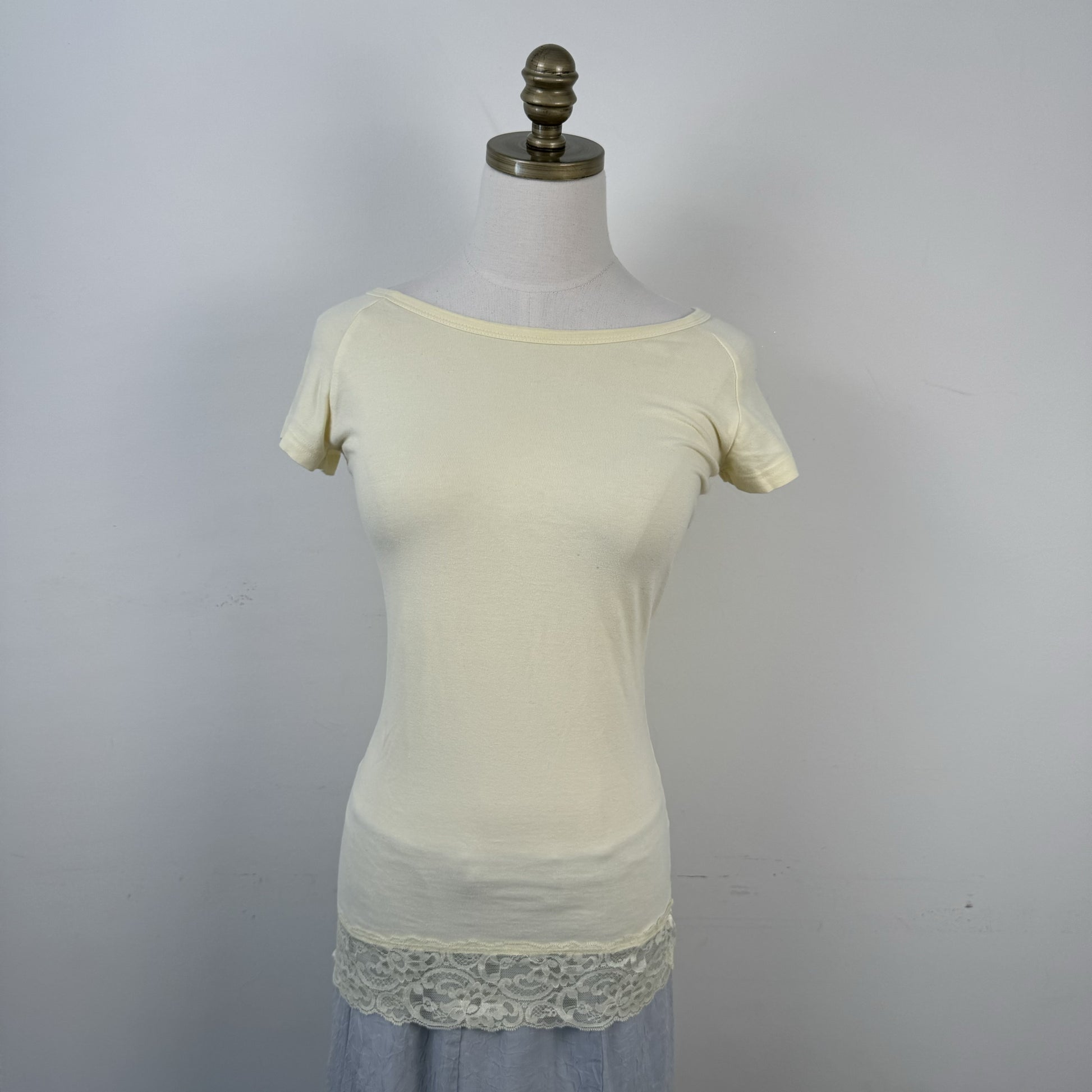 Pale Yellow Lace Boat Neck Top – view 5
