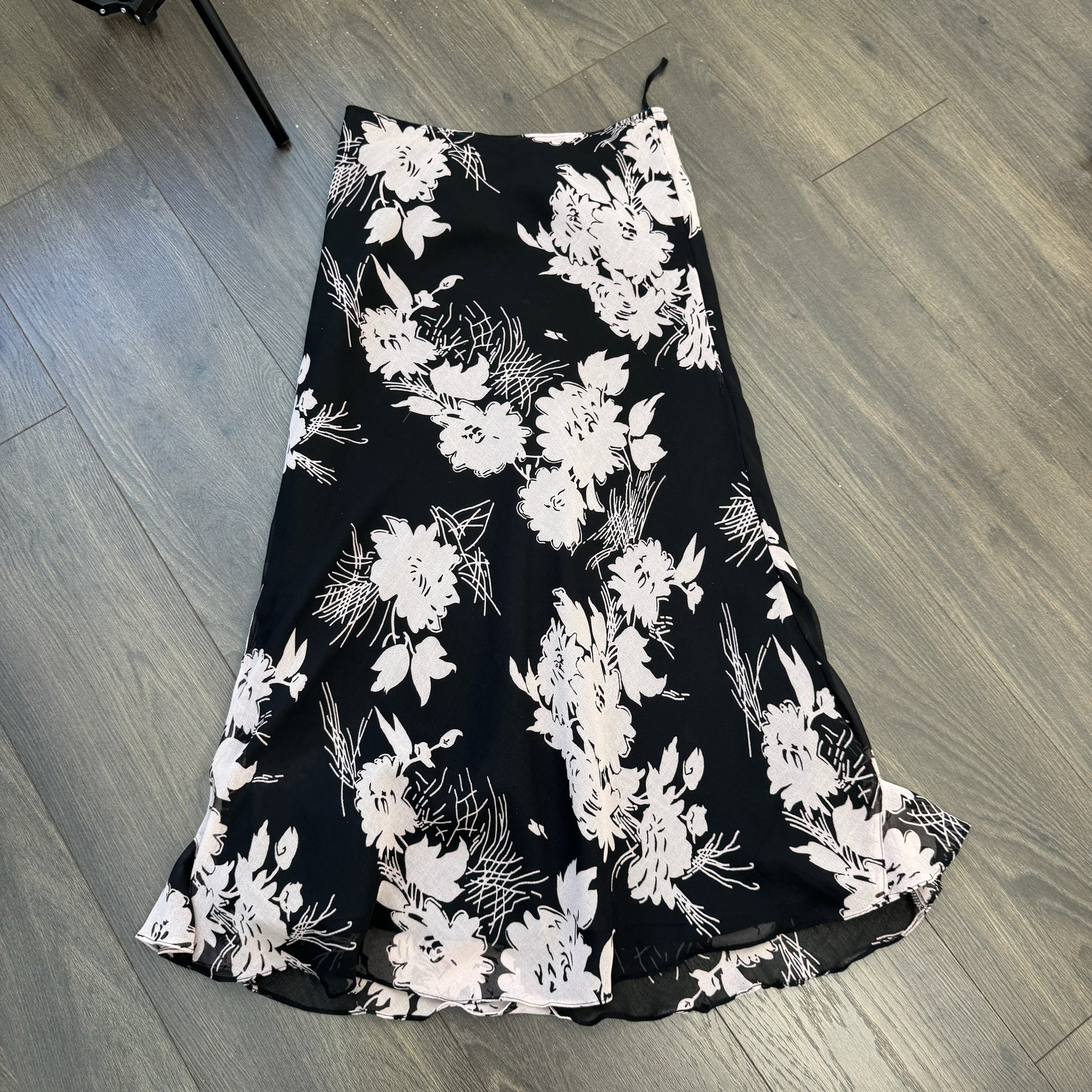 Vintage Floral Mesh Maxi Skirt – view 5
