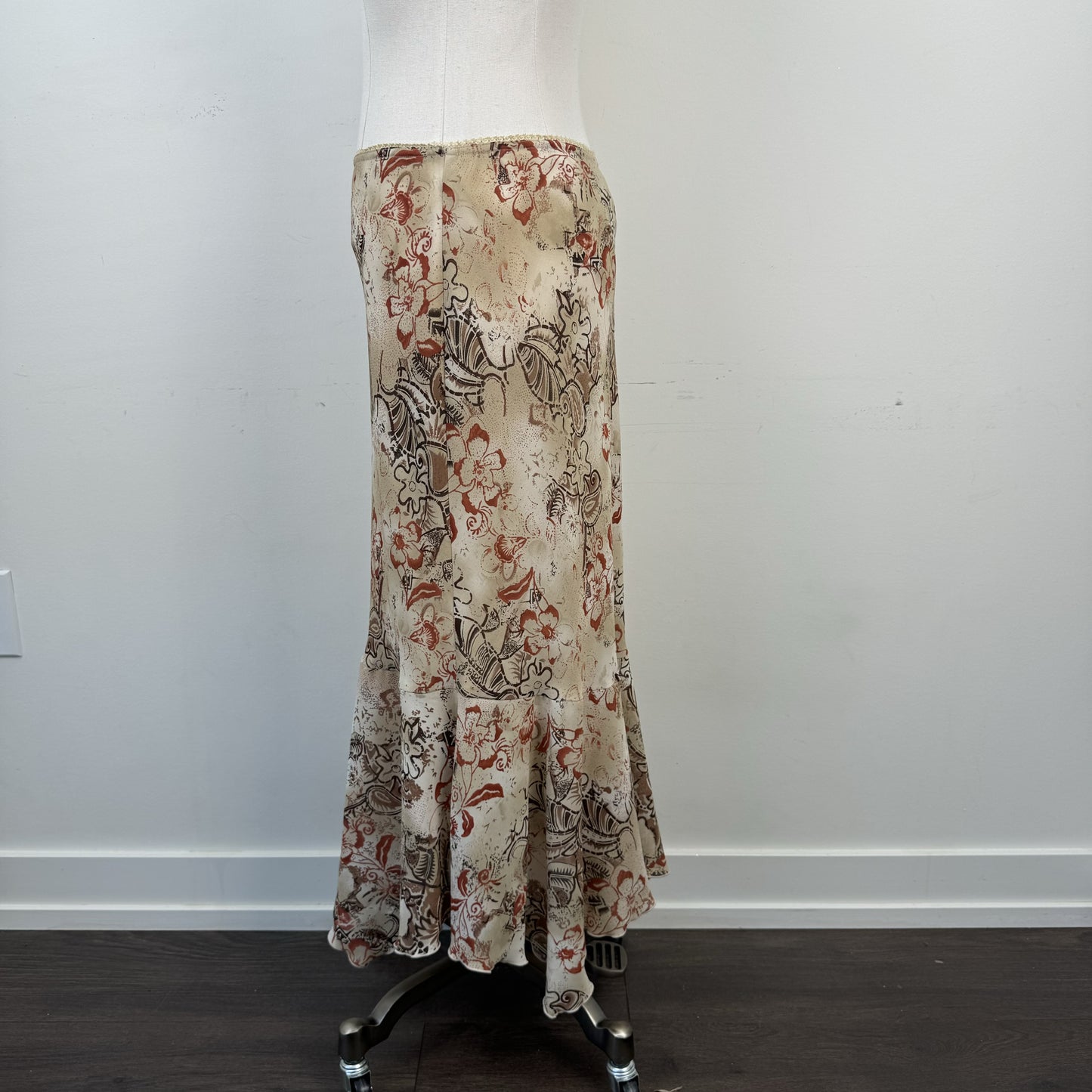 Vintage Floral Mesh Ruffled Midi Skirt – view 3