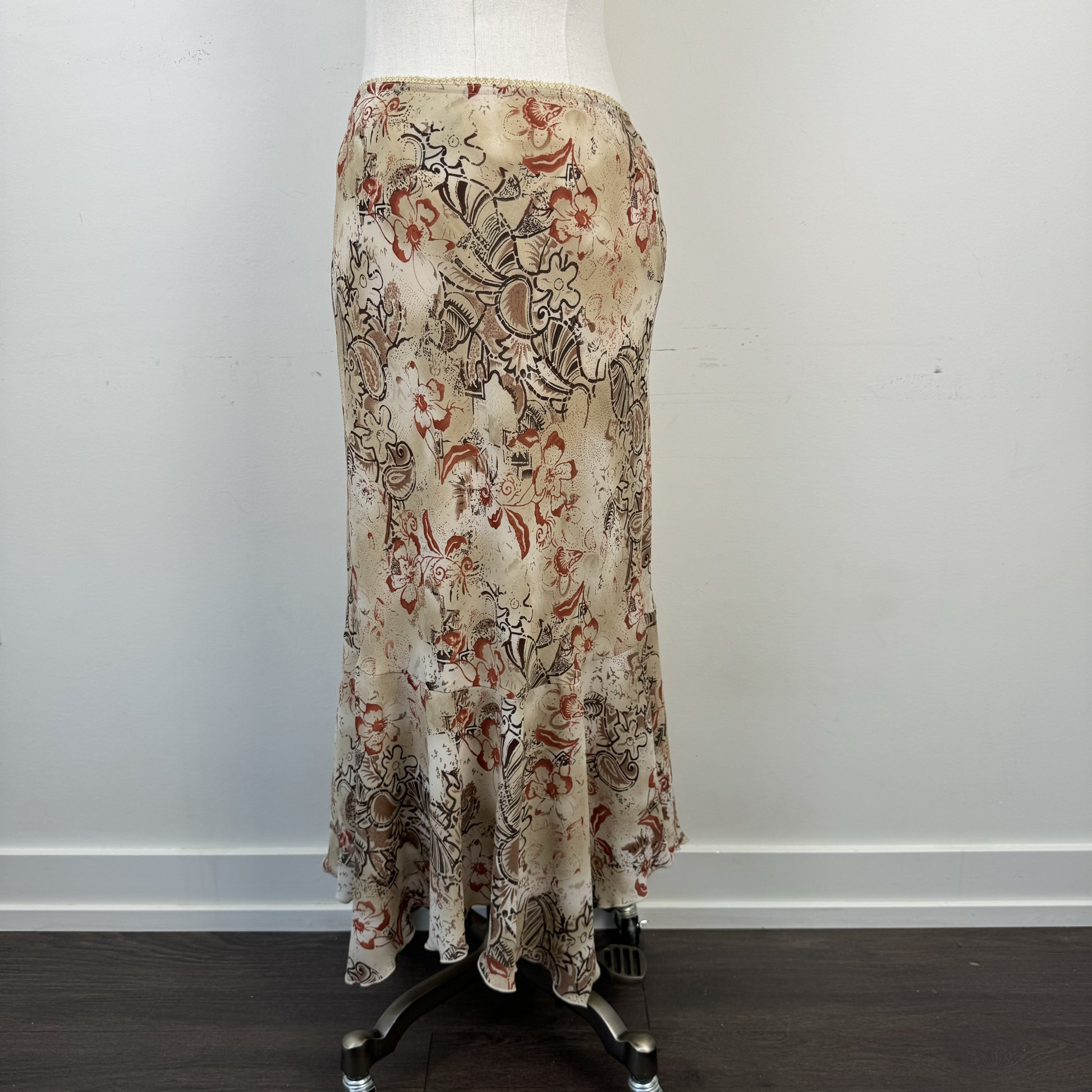 Vintage Floral Mesh Ruffled Midi Skirt – view 4