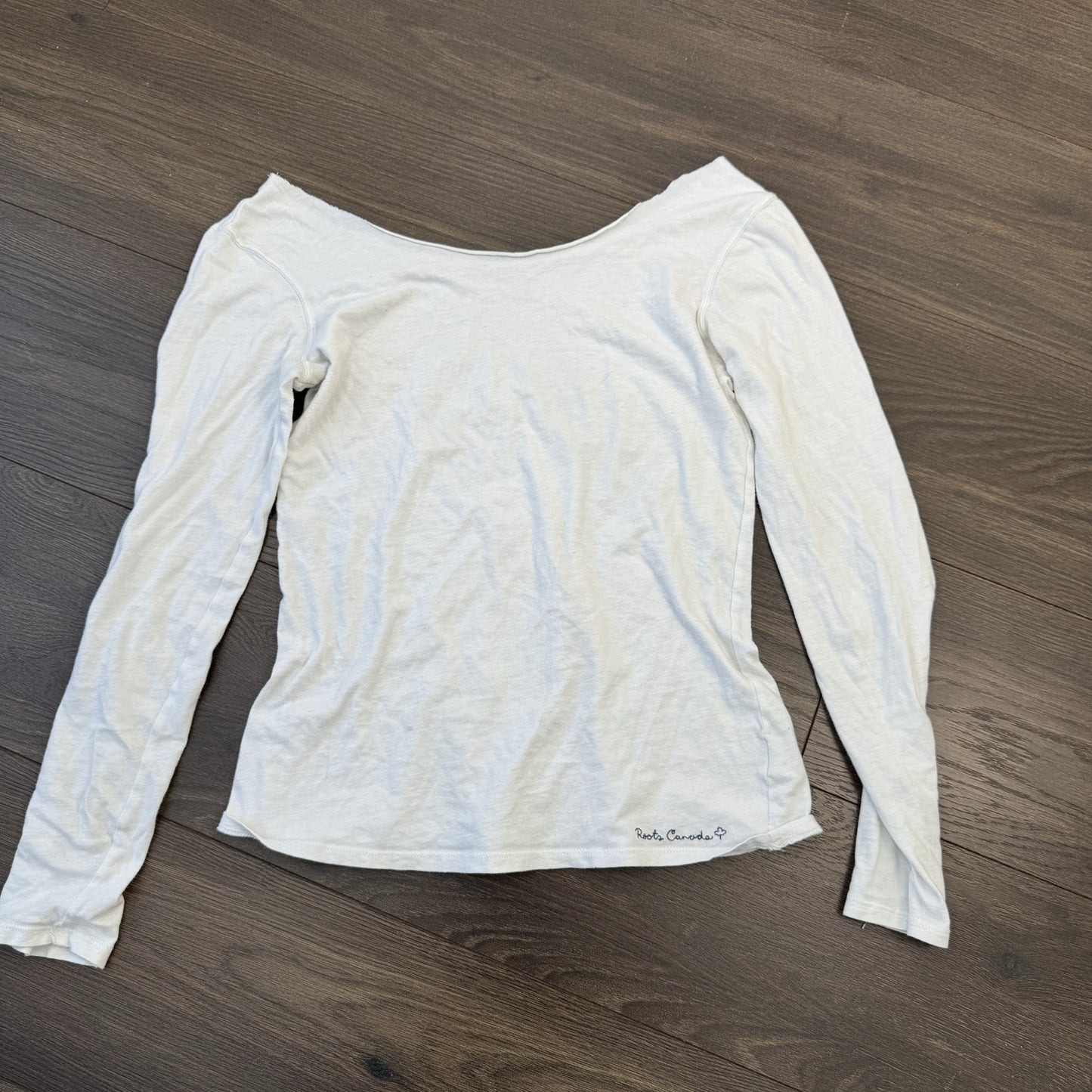 Roots White Off Shoulder Raw Hem Long Sleeve Top – view 5