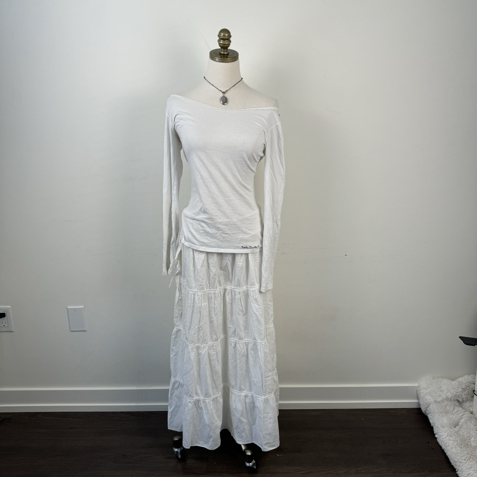 Roots White Off Shoulder Raw Hem Long Sleeve Top – view 2