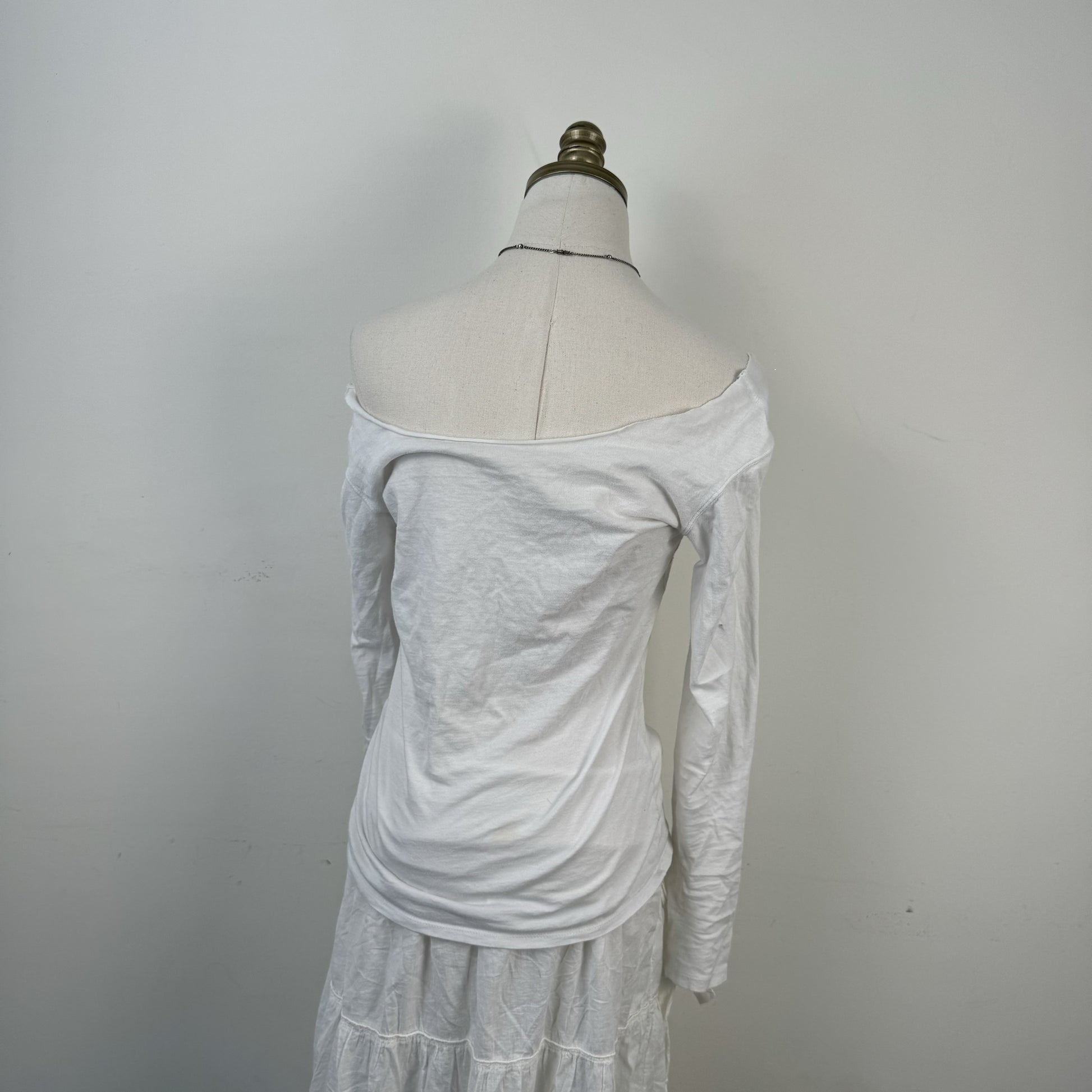 Roots White Off Shoulder Raw Hem Long Sleeve Top – view 4