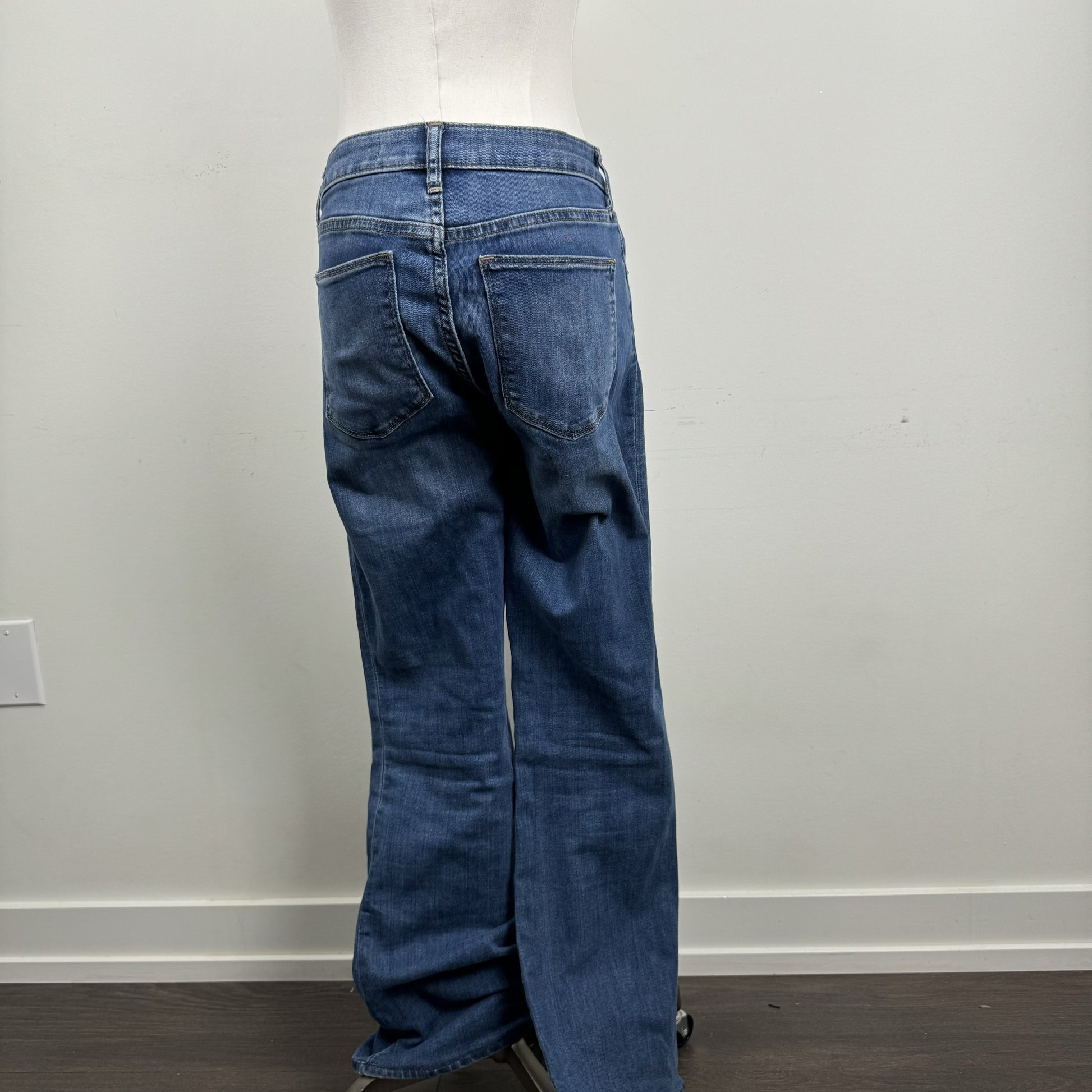 Gap Classic Bootcut Jeans – view 8