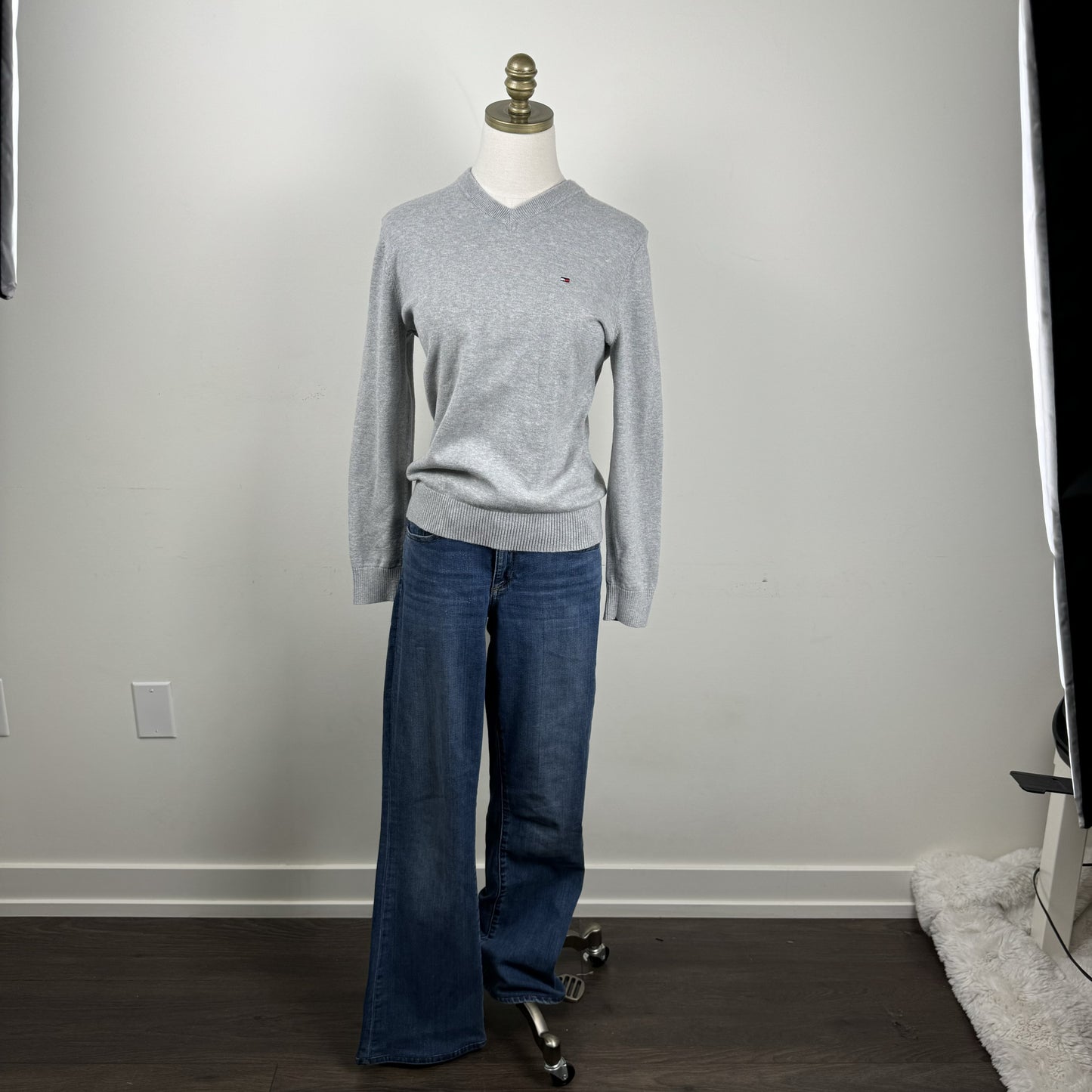 Tommy Grey Sweater – view 4