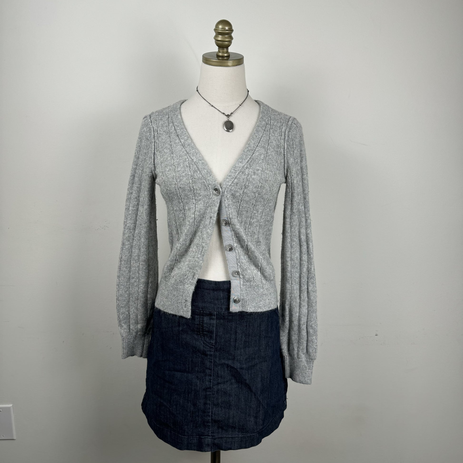 Abercrombie Light Grey Button Up Cardigan – view 4