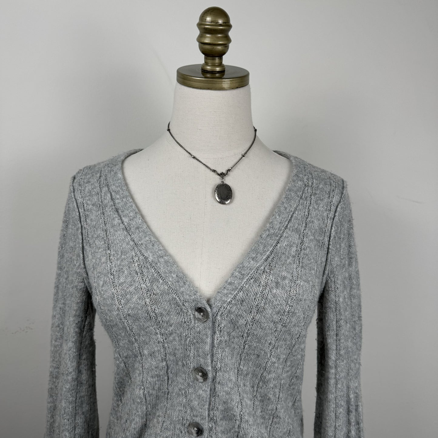 Abercrombie Light Grey Button Up Cardigan – view 7