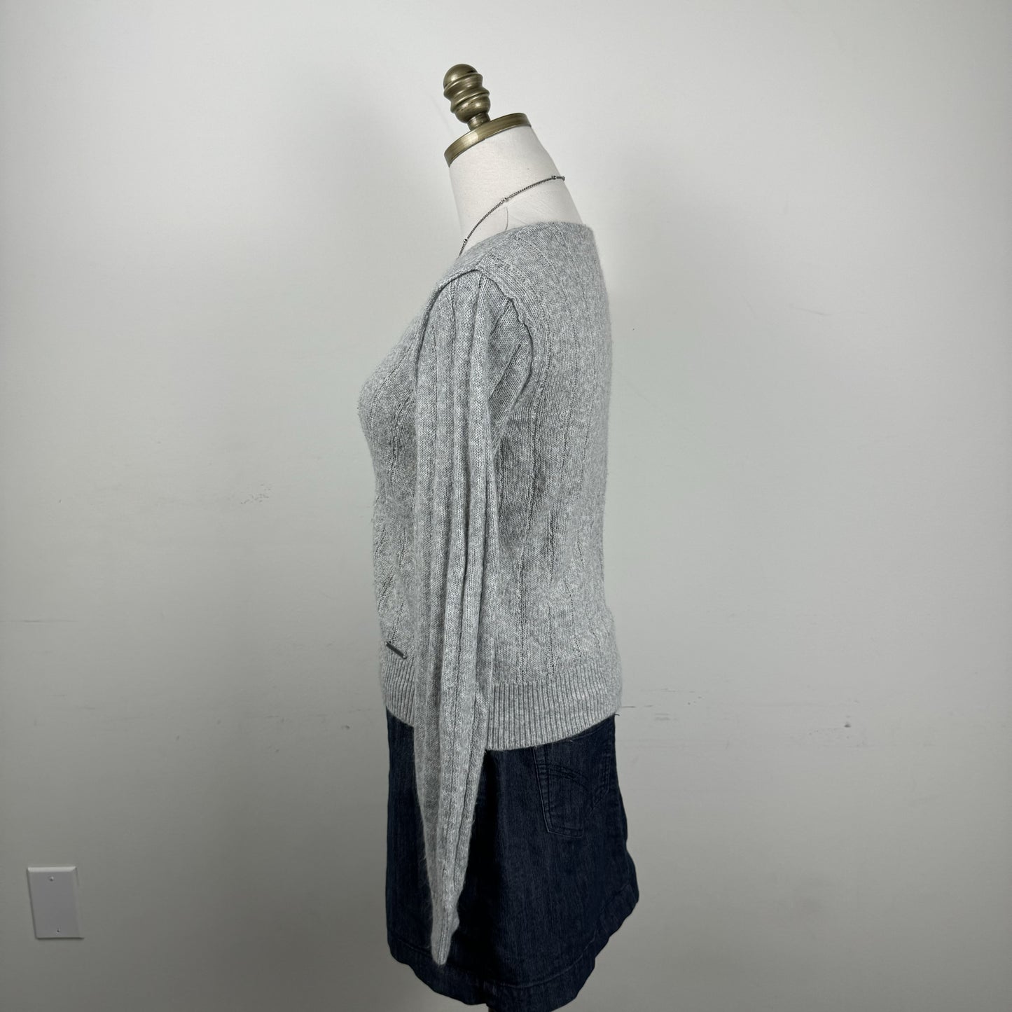 Abercrombie Light Grey Button Up Cardigan – view 9