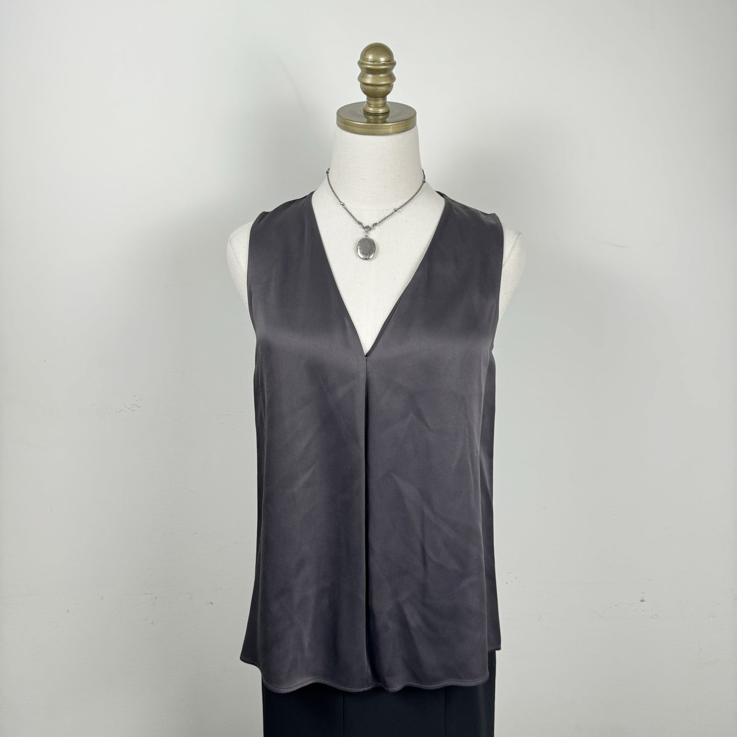 Sleeveless Taupe Satin Bouse – view 4